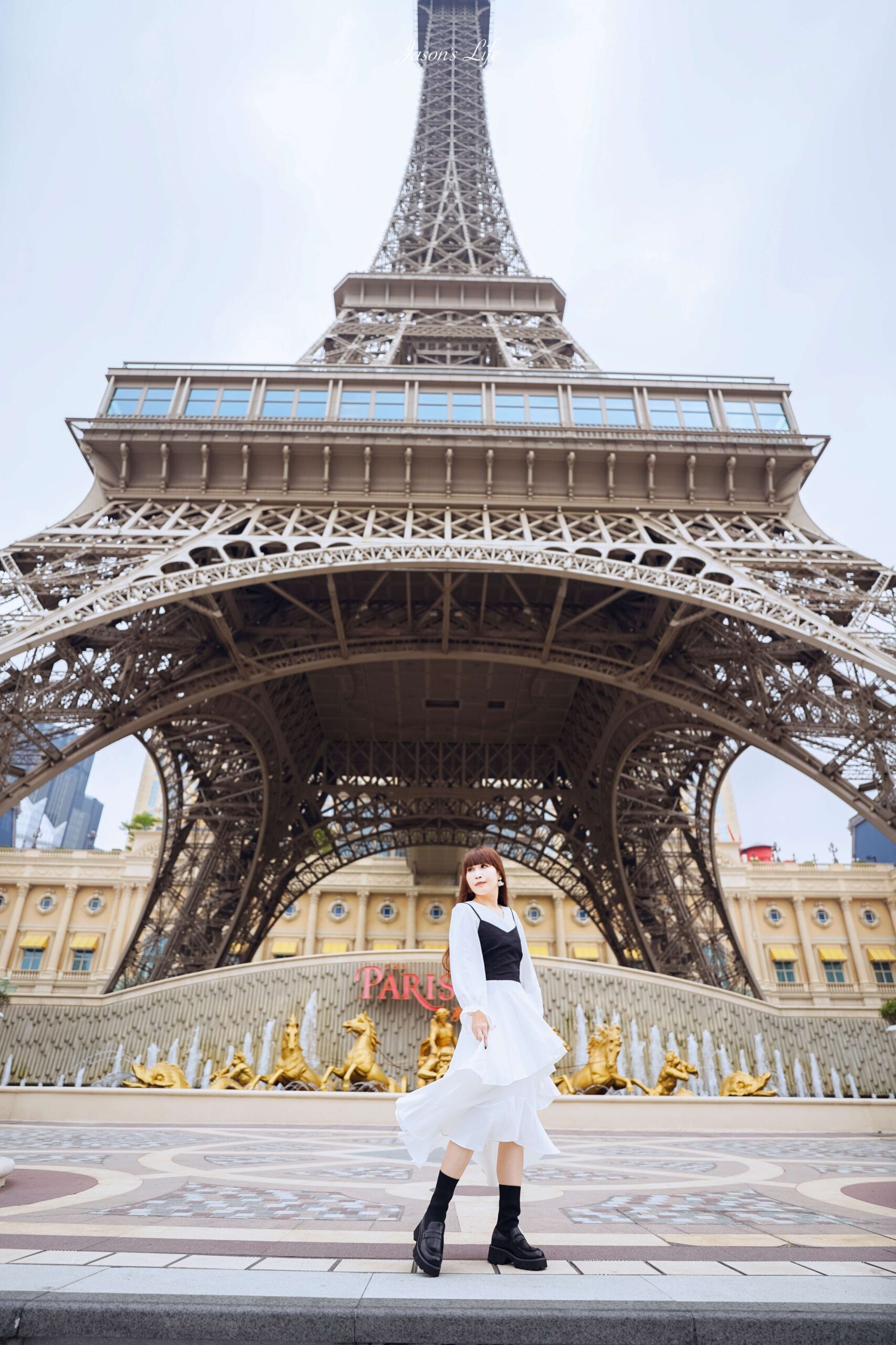 【澳門｜住宿】澳門巴黎人Parisian酒店。房間內就可以欣賞五彩繽紛的巴黎鐵塔，房客可免費參觀鐵塔 @Jason&#039;s Life