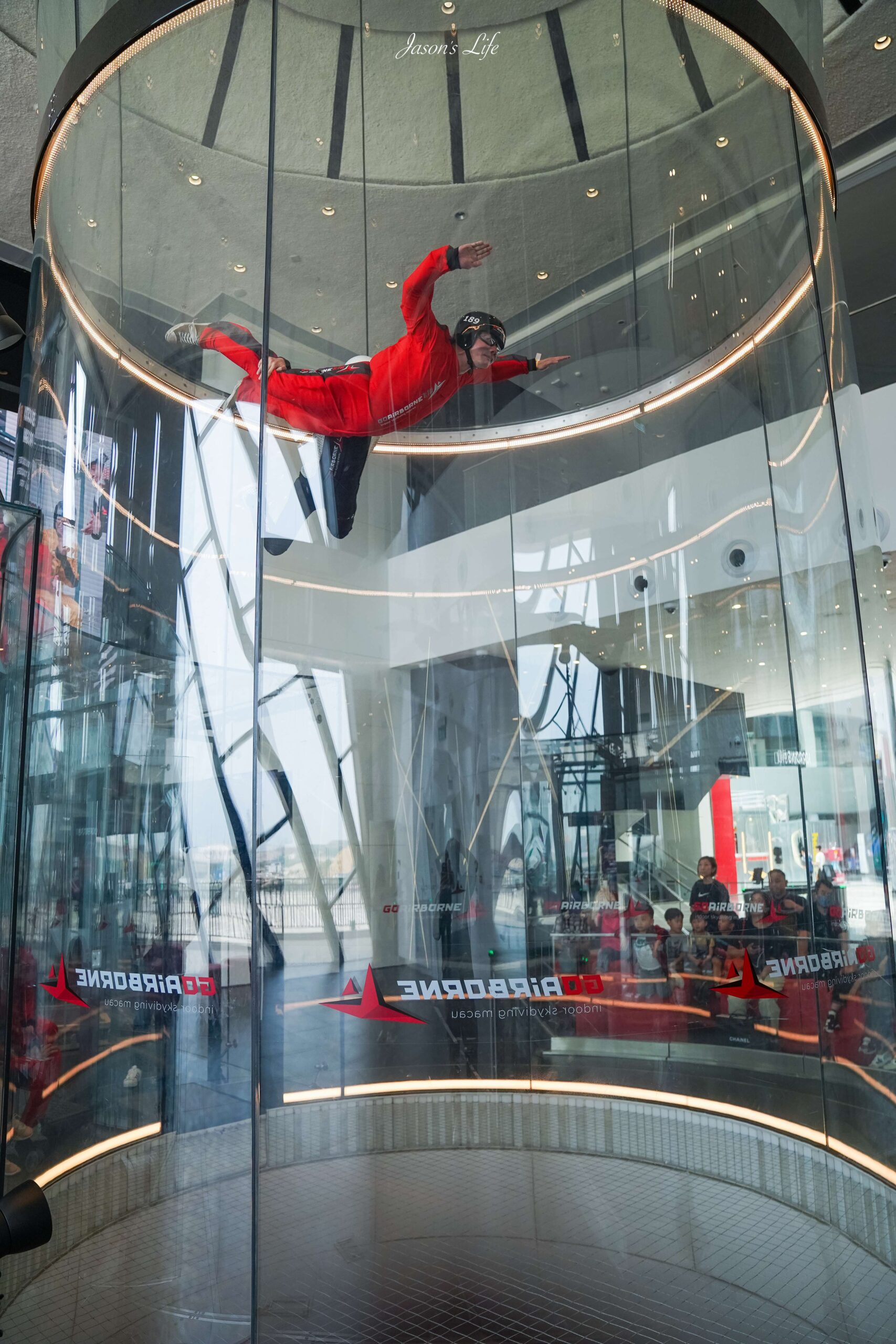 【澳門｜景點】GoAirborne 室内跳傘。葡京人飯店超人氣設施，體驗高空跳傘的刺激感，還可當個飛人 @Jason&#039;s Life