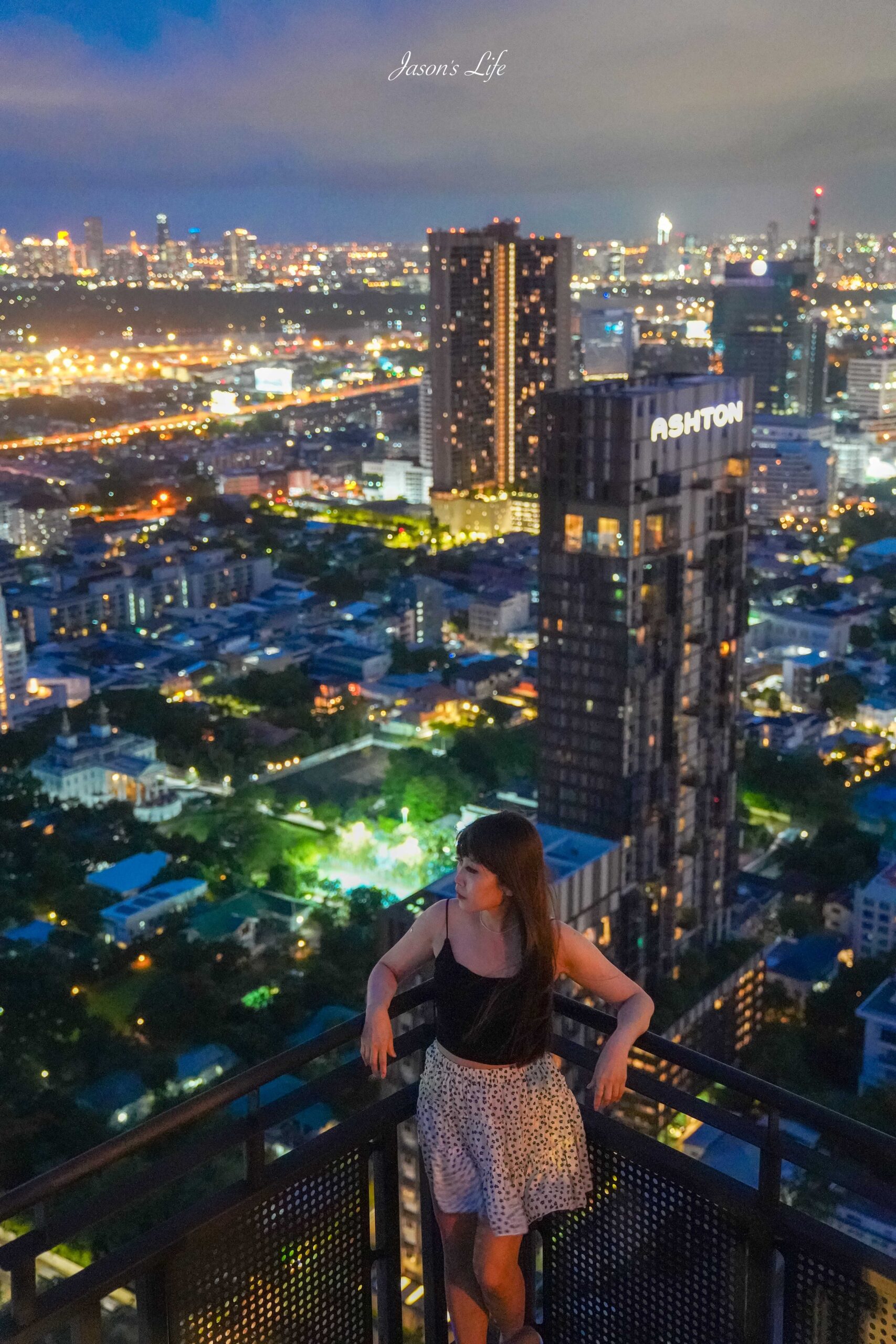 【泰國曼谷│景點】Tichuca Rooftop Bar 水母酒吧。曼谷最夯的高空酒吧，46樓高空酒吧美呆，一定要來感受音樂和氛圍 @Jason&#039;s Life