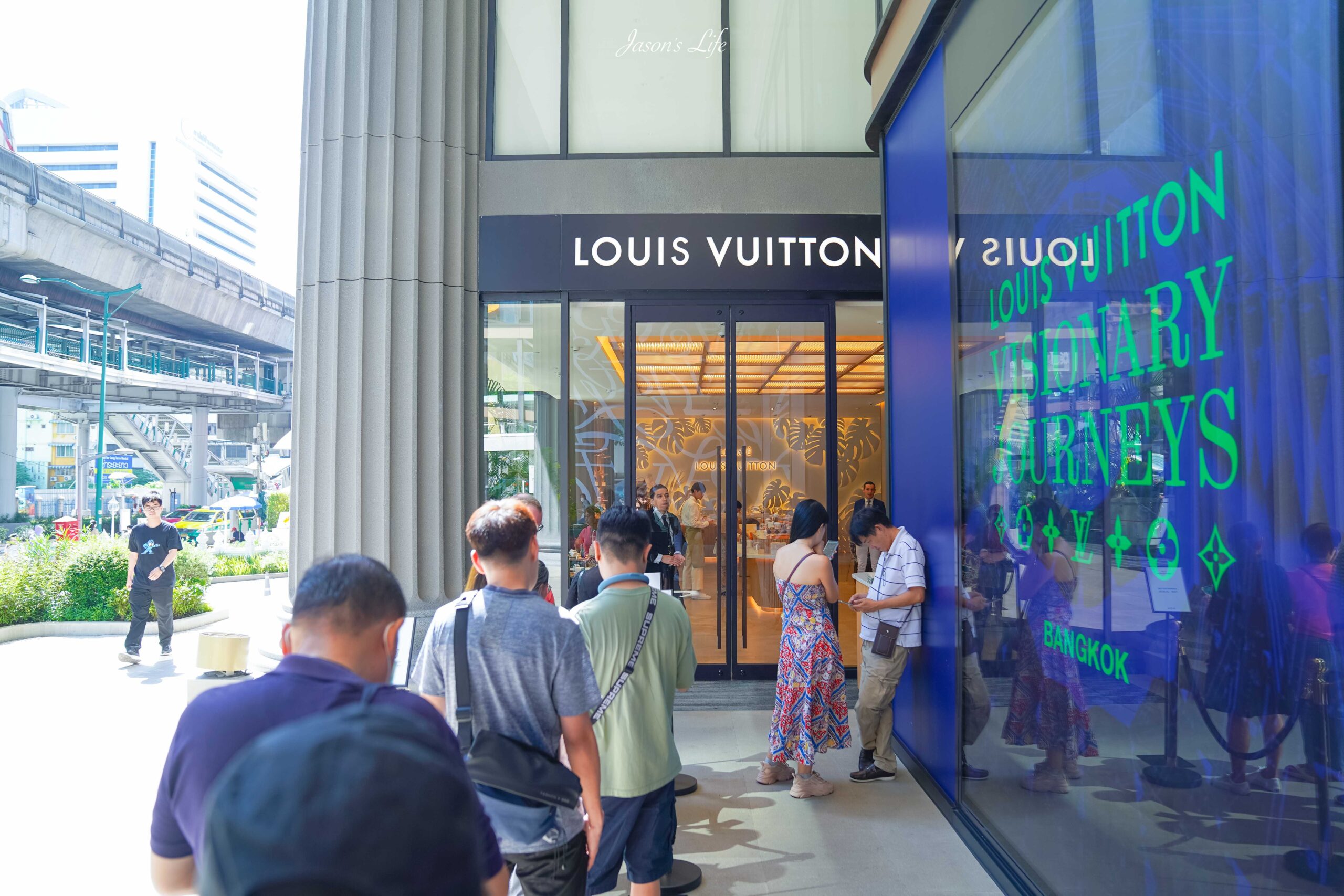 【泰國曼谷│美食】LV The Place Bangkok。曼谷新地標，曼谷LV咖啡廳預約看這(附菜單)，可順遊免費看LV展覽，免費拿紀念品 @Jason&#039;s Life