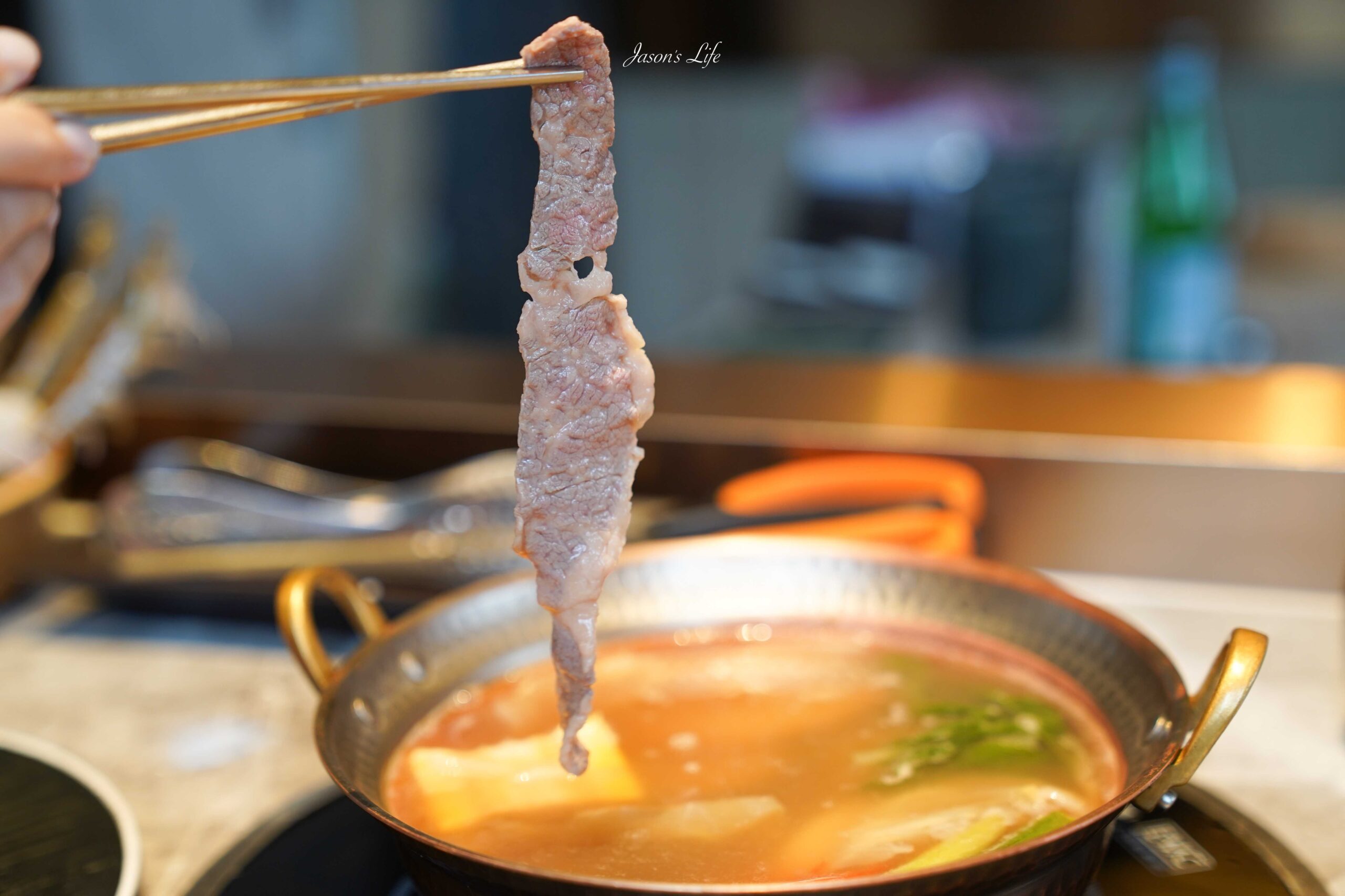 【台中西屯｜美食】月暮藏涮涮鍋しゃぶしゃぶ。台中七期高檔個人火鍋，裝潢霸氣，專人服務幫煮海鮮粥 @Jason&#039;s Life