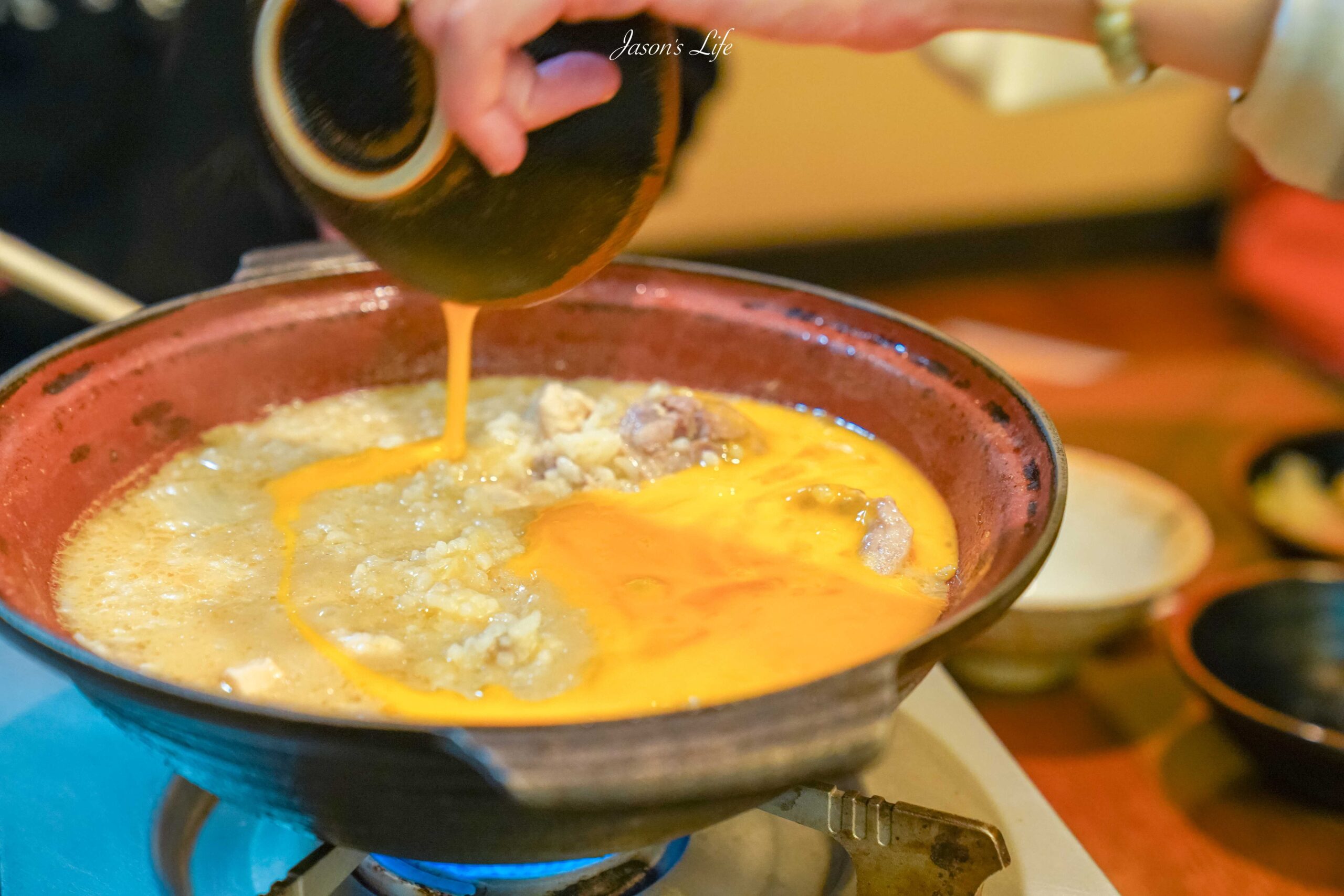 【北海道富良野｜美食】Kumagera(くまげら)。富良野美食推薦，強烈推薦一定要來嚐嚐炙燒和牛丼飯、和牛壽喜鍋，油脂美味 @Jason&#039;s Life