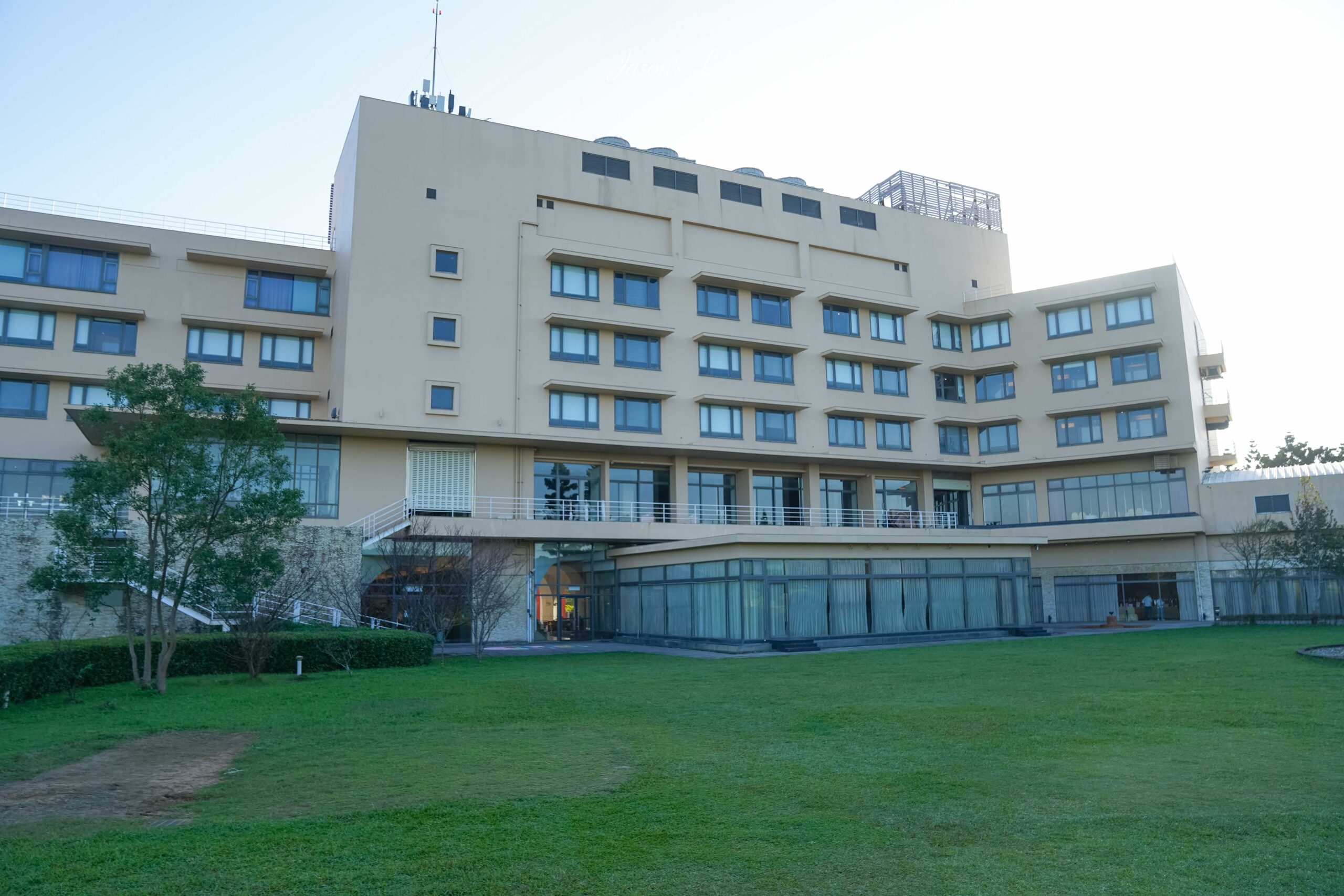 【桃園中壢｜住宿】南方莊園渡假飯店。桃園親子飯店推薦，全館多種親子娛樂設施，超大坪水療池，餐點升級 @Jason&#039;s Life