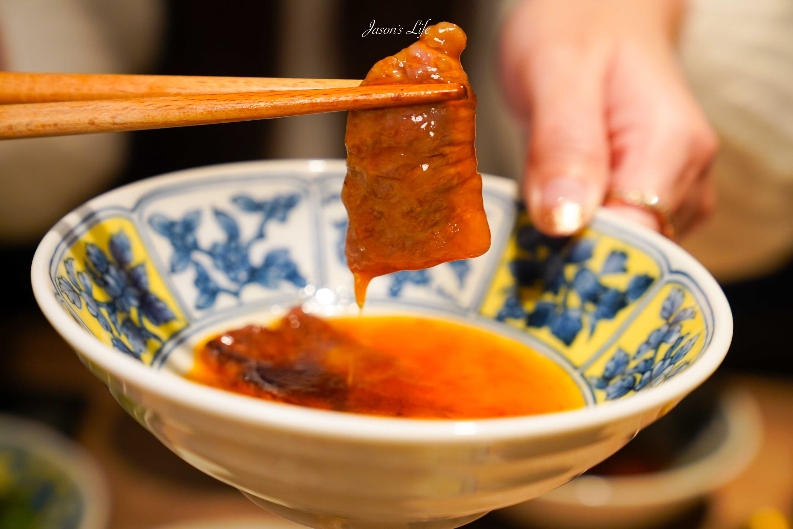 【台中西區｜美食】脂 板前炭火燒肉。日本和牛高端燒肉，專人代烤，古京都建築風格席坐榻榻米吃燒肉 @Jason&#039;s Life