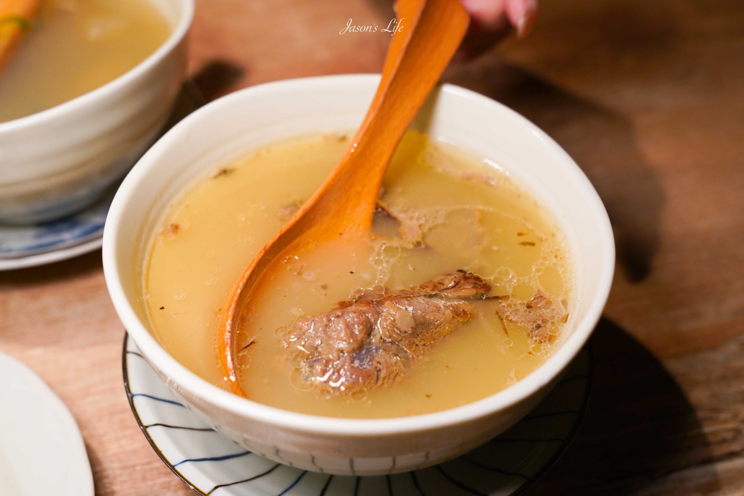 【台中西區｜美食】脂 板前炭火燒肉。日本和牛高端燒肉，專人代烤，古京都建築風格席坐榻榻米吃燒肉 @Jason&#039;s Life