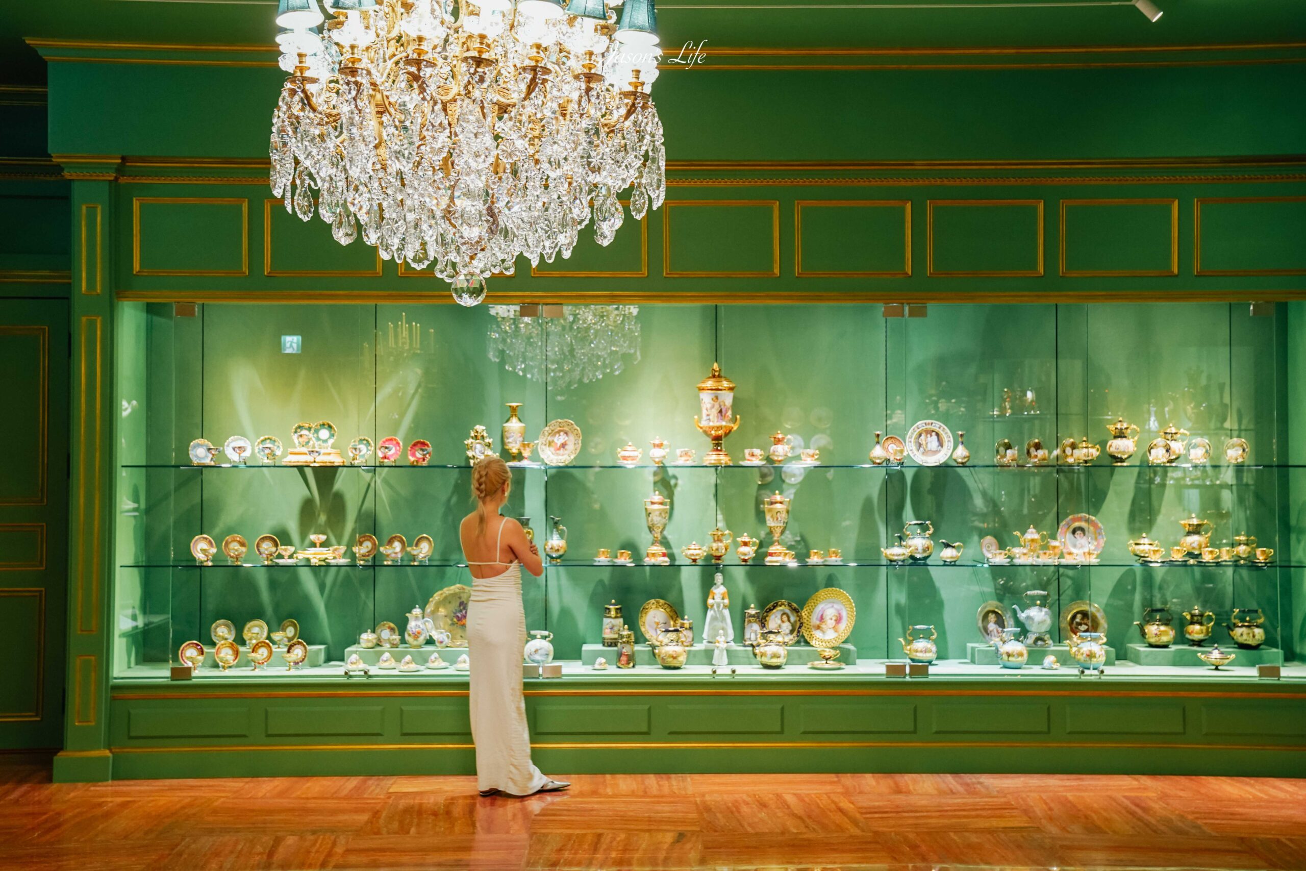【高雄左營｜景點】莉・瓷藝博物館。2025年高雄左營新開幕博物館，走進歐洲皇室的瓷器藝術世界，超過3600件歐洲皇室瓷器超震撼 @Jason&#039;s Life