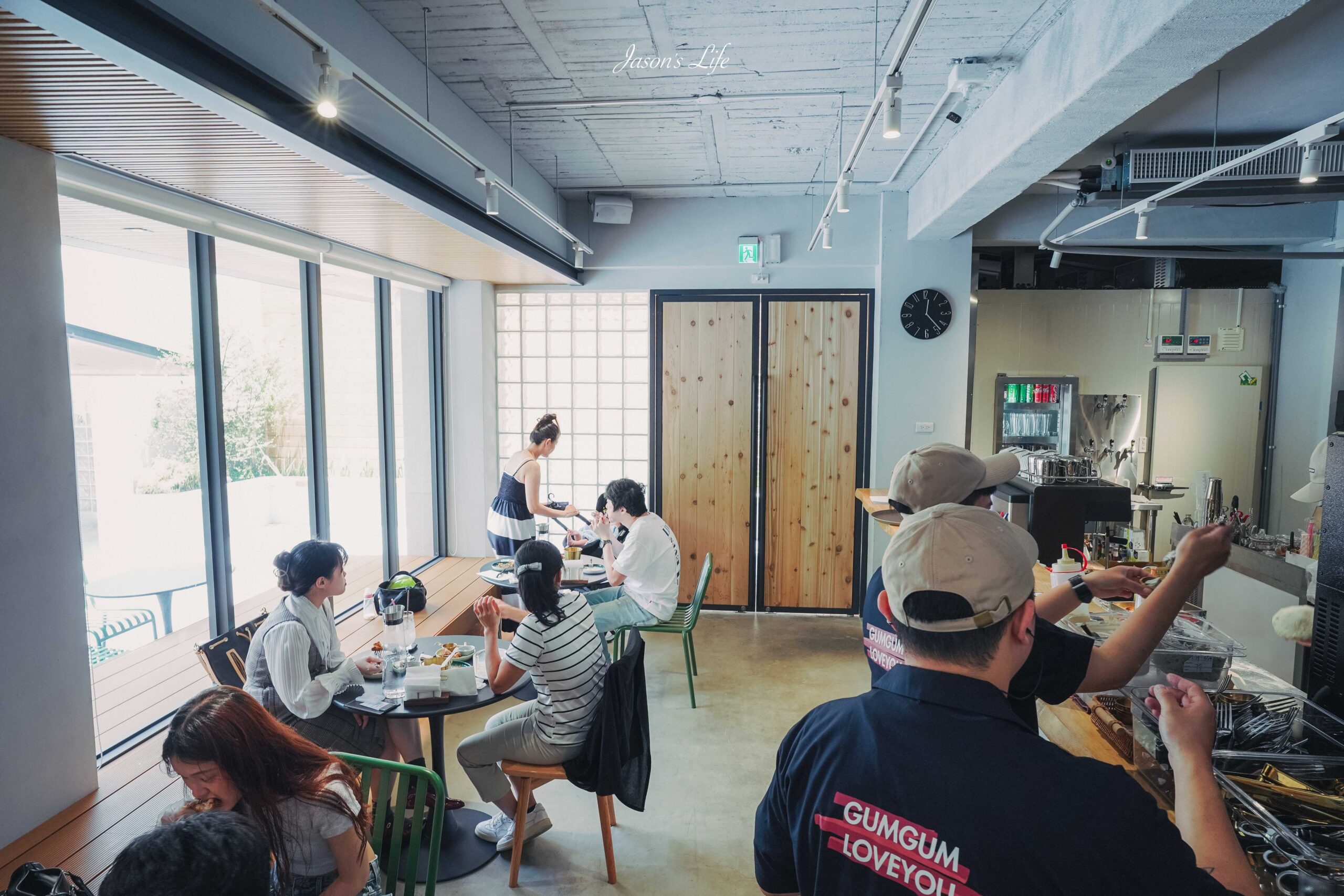 【台中西區｜美食】GUMGUM Day &#038; Night 剛剛台中店。新開幕，主打亞洲第二好吃雞翅，有12種口味，台中美術館商圈美食推薦 @Jason&#039;s Life