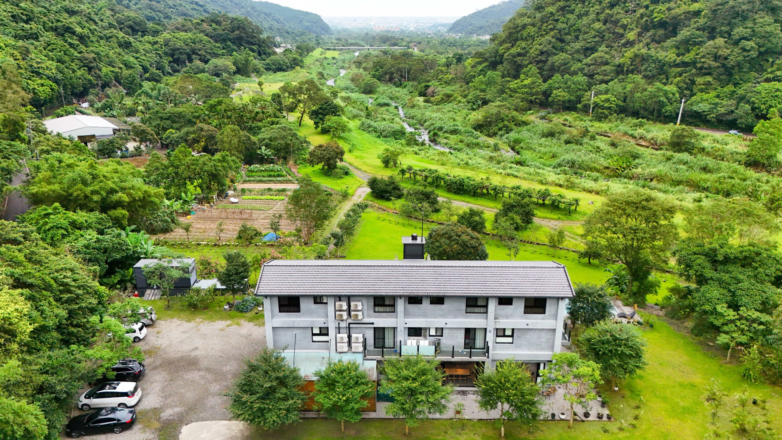 【宜蘭礁溪｜住宿】奶蜜之地 Milk&#038;Honey。宜蘭包棟民宿推薦，與自然共舞的度假天堂，大片草皮及山景戲水池 @Jason&#039;s Life