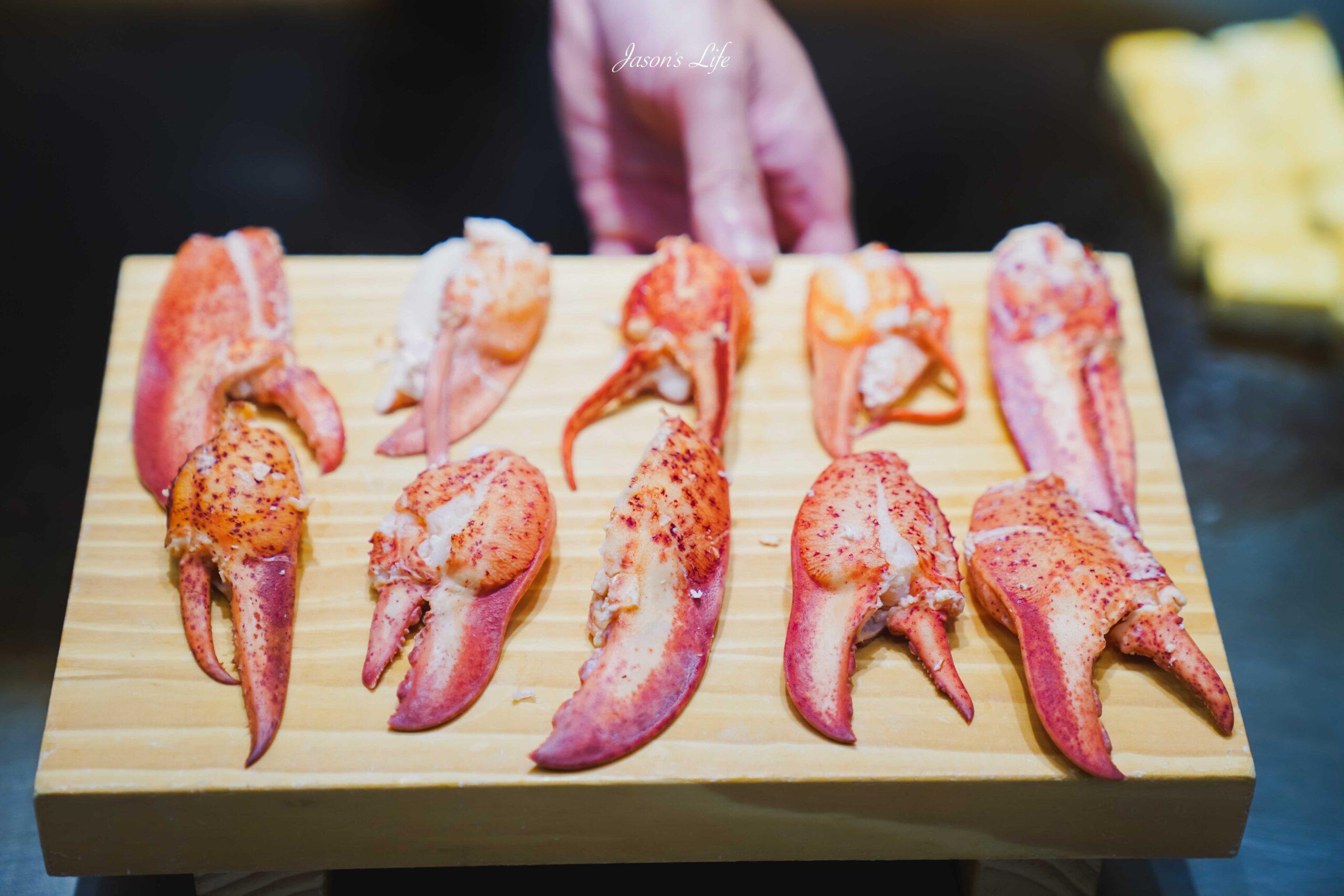 【台中慶生聚餐首選】【台中東區｜美食】明水然・樂-台中大魯閣店。Google評論全台平均4.8，頂級無菜單鐵板燒！慶生、約會首選，高CP值吃到龍蝦三吃與A5和牛！ @Jason&#039;s Life
