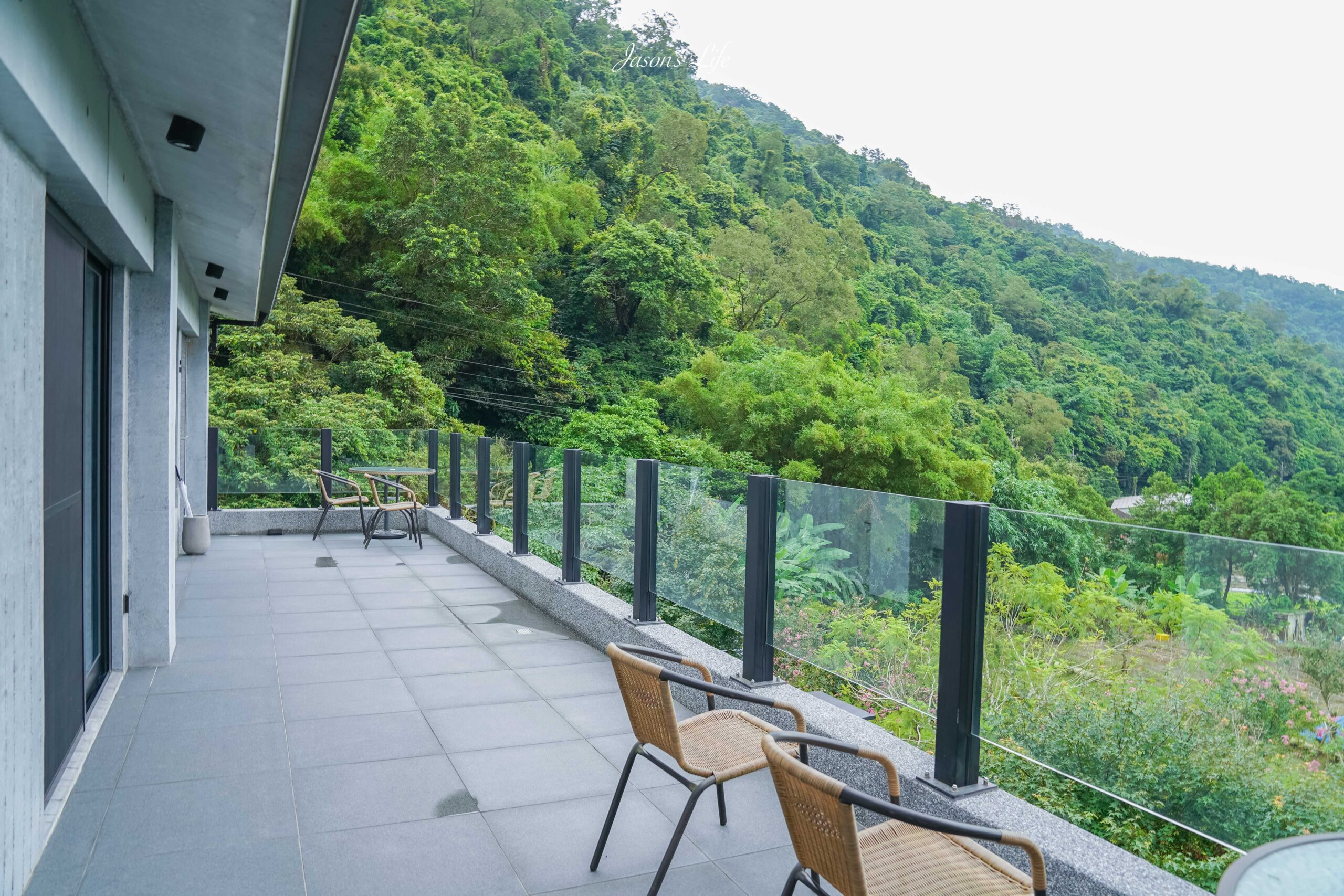 【宜蘭礁溪｜住宿】奶蜜之地 Milk&#038;Honey。宜蘭包棟民宿推薦，與自然共舞的度假天堂，大片草皮及山景戲水池 @Jason&#039;s Life