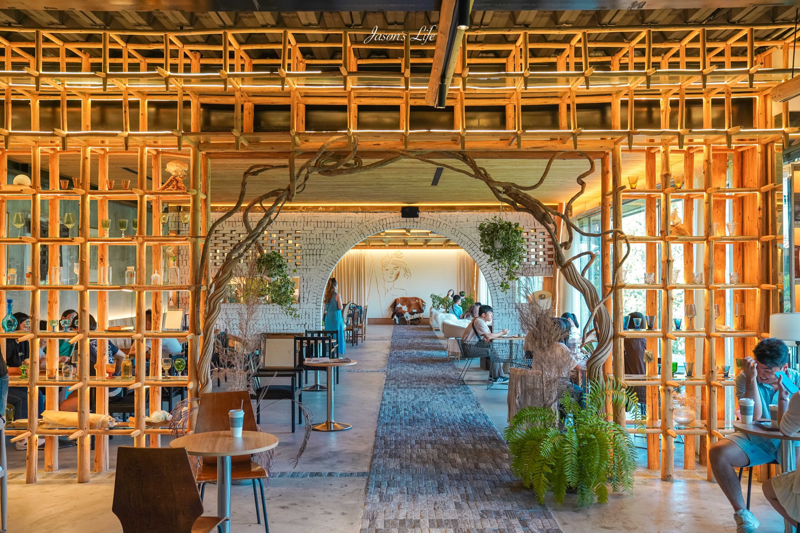 【南投清境│美食】Mountain bica cafe。超火紅，清境景觀不限時咖啡廳推薦，坐擁壯闊山景的夢幻下午茶 @Jason&#039;s Life