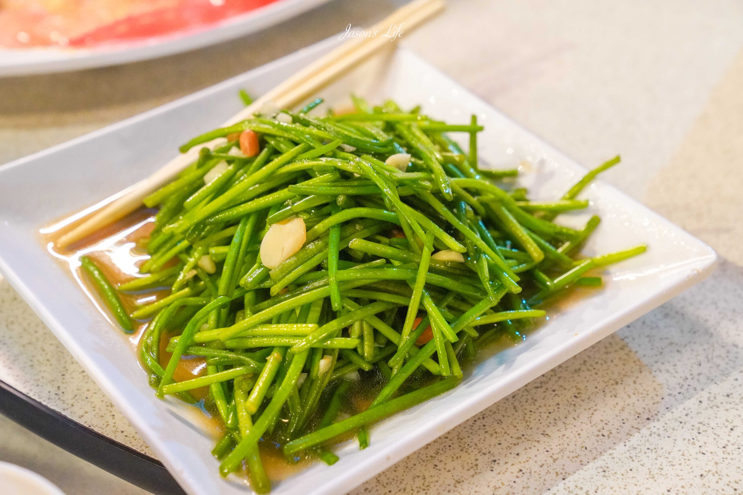【屏東三地門｜美食】屏東三地門向陽草魚土雞城。在山林間品嚐道地放山雞的美味饗宴，可眺望85大樓和夕陽 @Jason&#039;s Life