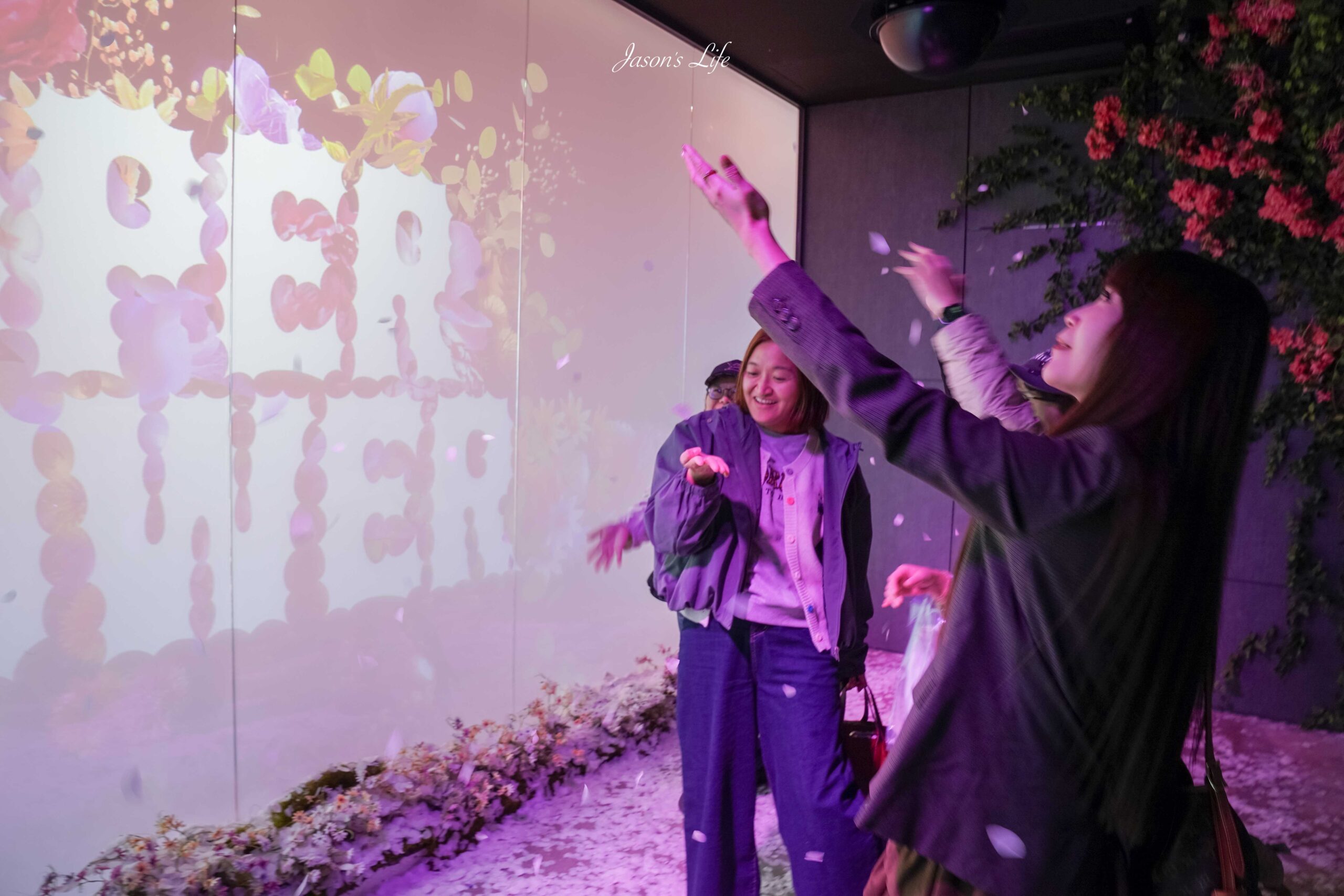 【韓國濟州｜美食】Super Flower(수퍼플라워)。最新花藝系網美咖啡廳，柔美花海、浮誇佈置，超有儀式感 @Jason&#039;s Life