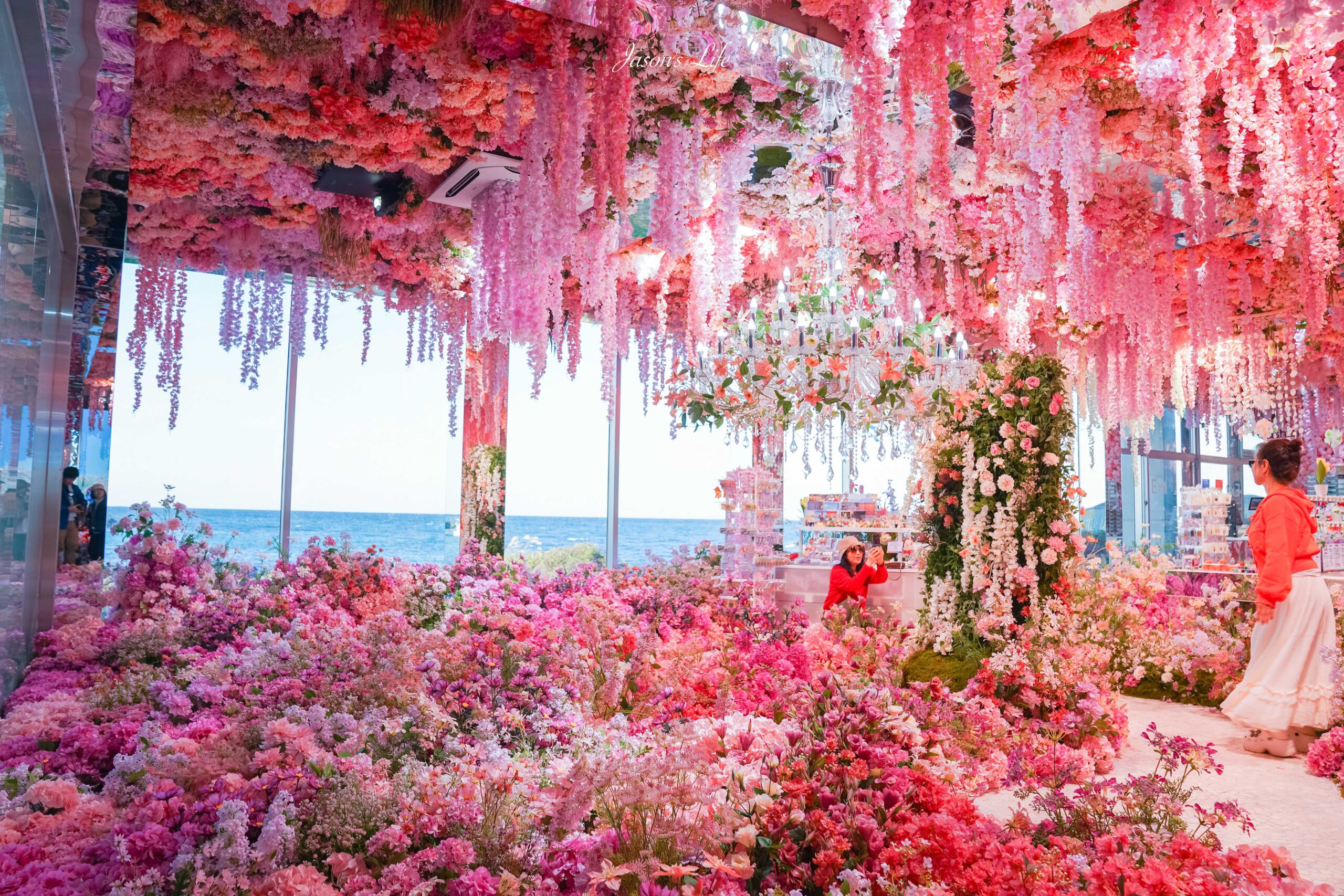 【韓國濟州｜美食】Super Flower(수퍼플라워)。最新花藝系網美咖啡廳，柔美花海、浮誇佈置，超有儀式感 @Jason&#039;s Life