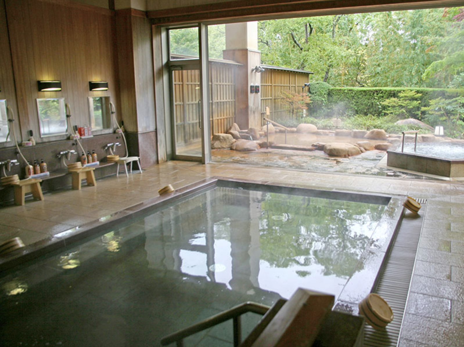 【日本兵庫｜住宿】兵衛向陽閣。兵庫縣有馬溫泉住宿推薦，兵衛向陽閣一泊二食開箱：百年老字號金之湯溫泉一次泡，還有神戶牛自助饗宴 @Jason's Life