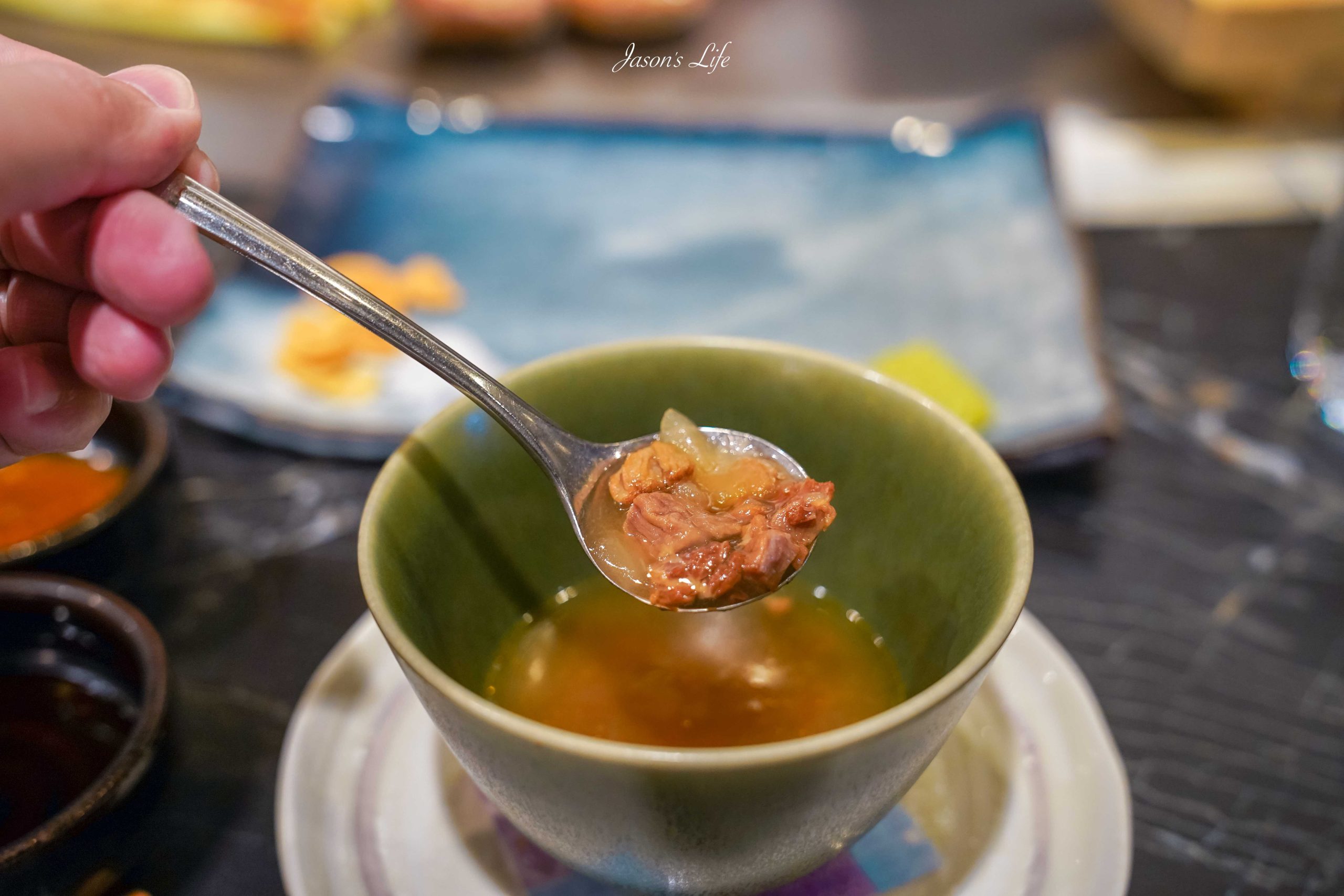 【日本神戶｜美食】MOURIYAモーリヤ 三宮店。神戶牛排推薦，鐵板燒百年名店，A5神戶牛入口即化的極致美味 @Jason's Life