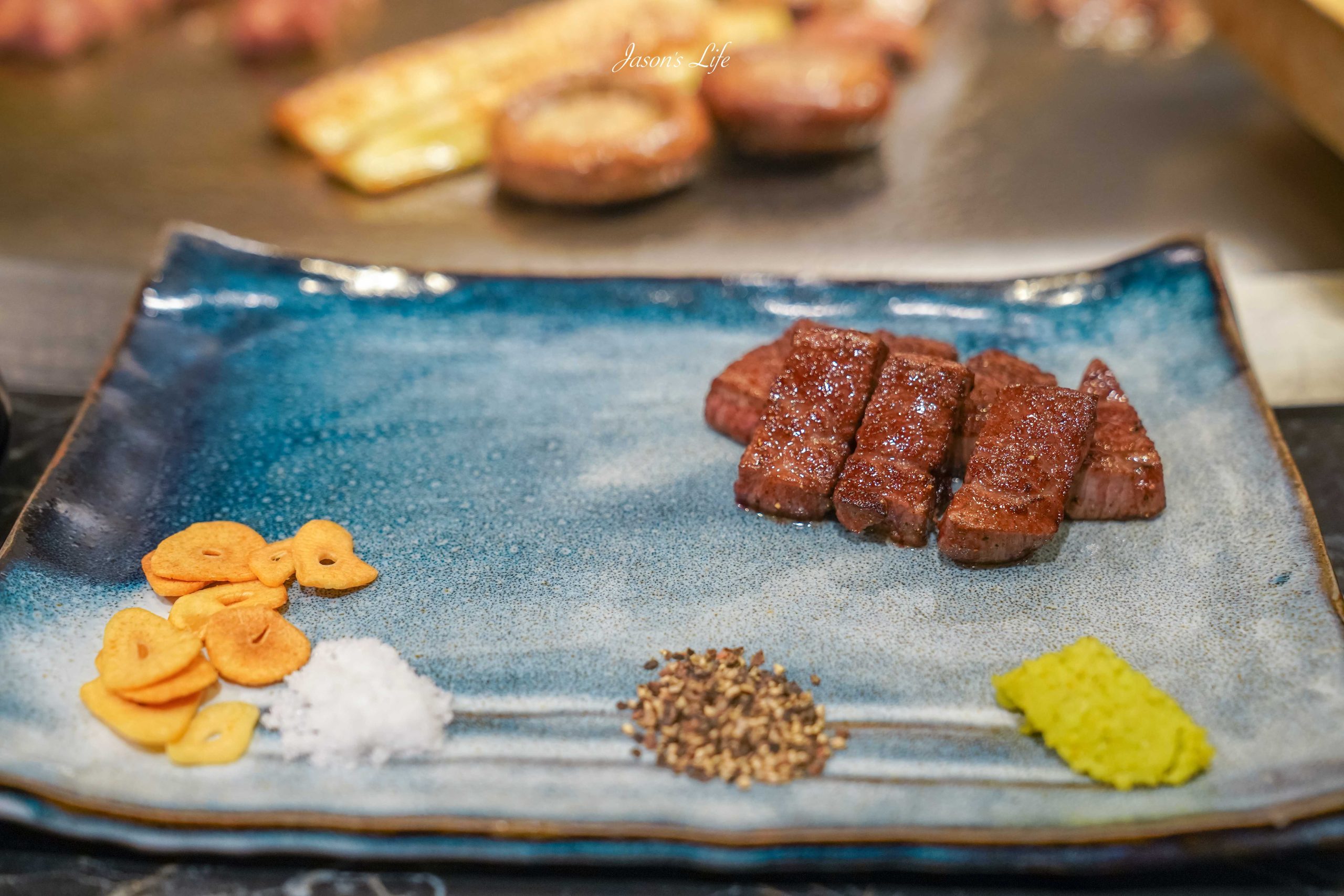 【日本神戶｜美食】MOURIYAモーリヤ 三宮店。神戶牛排推薦，鐵板燒百年名店，A5神戶牛入口即化的極致美味 @Jason's Life