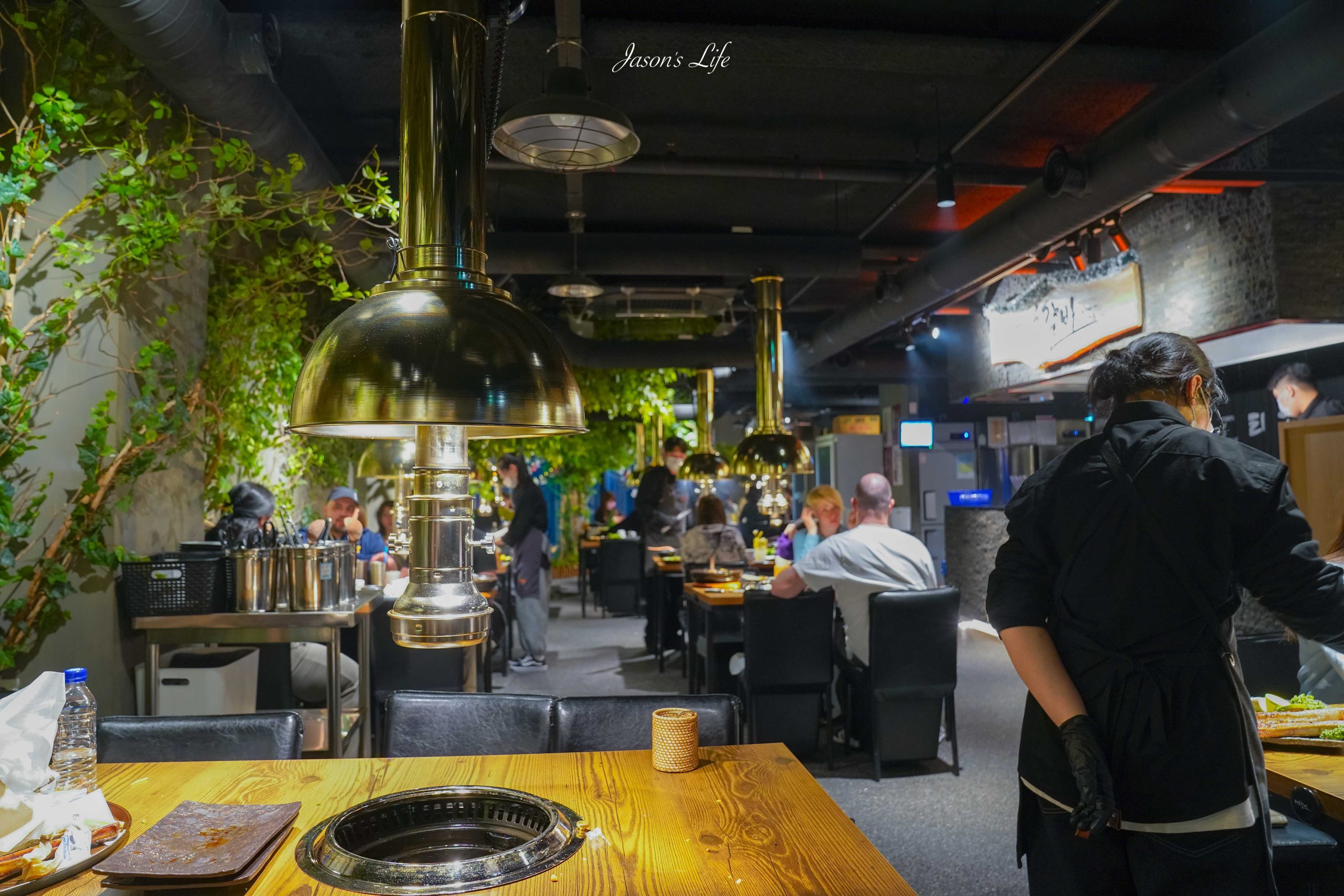 【韓國首爾｜美食】태초갈비 명동점(太初排骨明洞店)。明洞韓牛烤肉開箱，超詳細評測：古早味韓式烤肉的正宗滋味 @Jason's Life