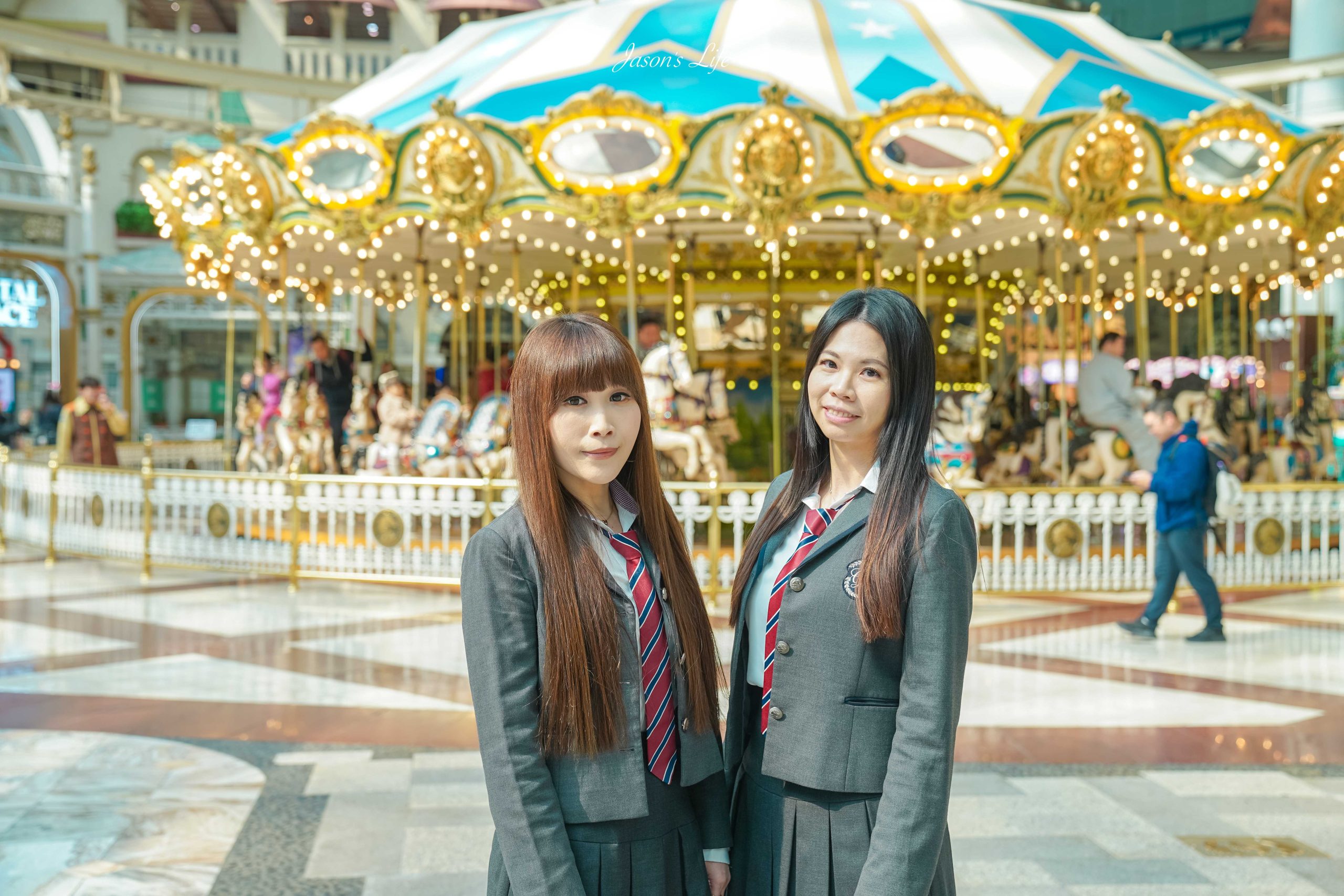 【韓國首爾｜景點】감성교복 롯데월드점(感性校服 樂天世界店)。樂天世界校服體驗完整攻略，租借流程、價格、拍照地點一次搞定！ @Jason's Life