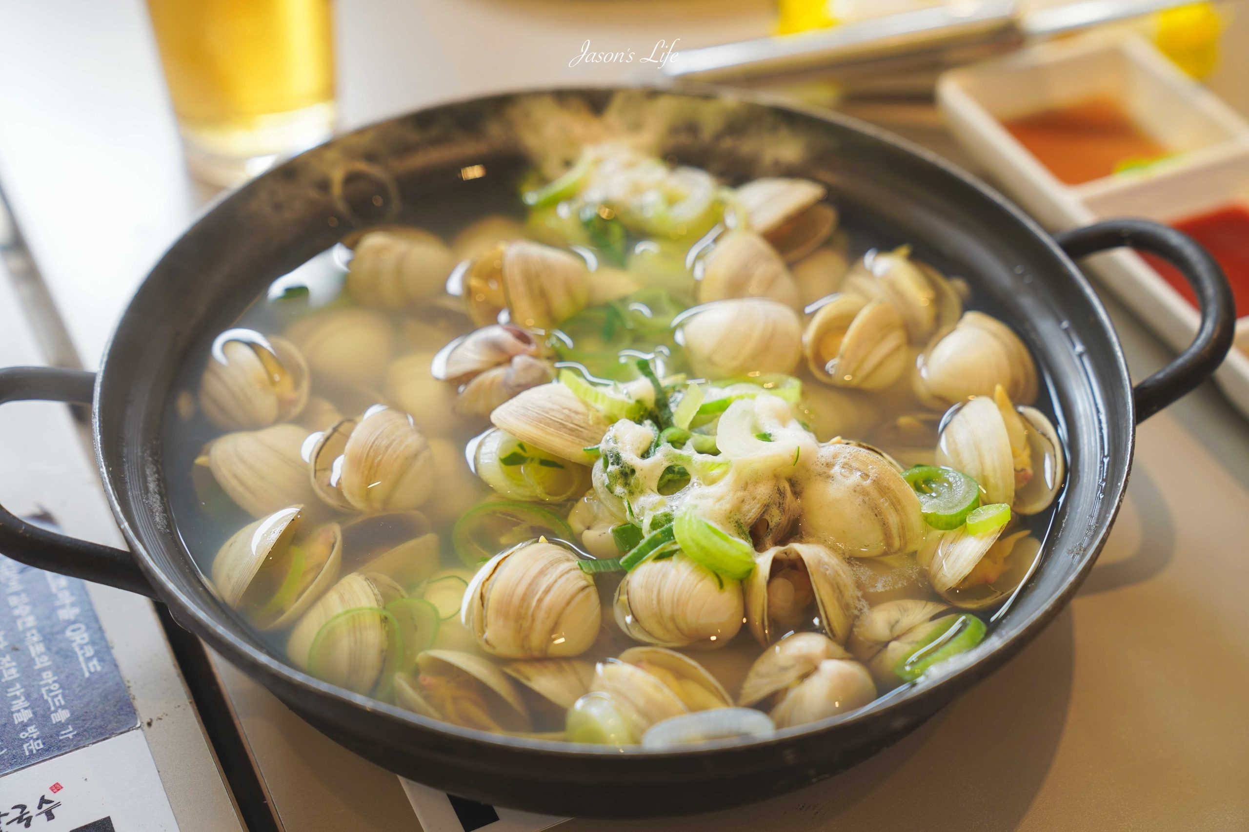 【韓國首爾|美食】조조칼국수 성수점(JoJo刀削麵聖水店)。首爾必吃美食,鮮美滿分蛤蜊刀削麵,連在地人都排隊的聖水名店 @Jason's Life
