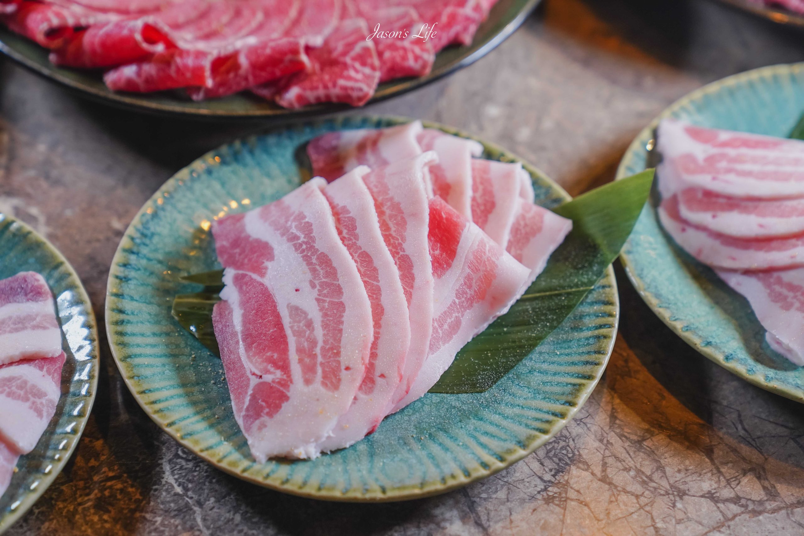 【台中西區｜美食】精誠壹山｜海鮮燒肉專門店。帝王蟹兩吃＋全程專人代烤的老宅燒肉、公司聚餐餐廳推薦（菜單/價格/訂位） @Jason's Life