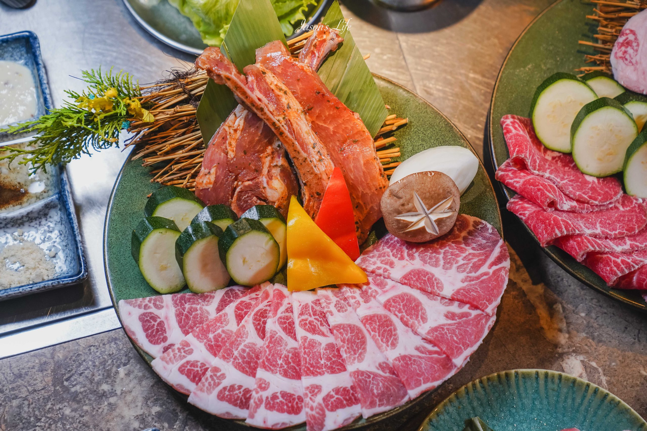 【台中西區｜美食】精誠壹山｜海鮮燒肉專門店。帝王蟹兩吃＋全程專人代烤的老宅燒肉、公司聚餐餐廳推薦（菜單/價格/訂位） @Jason's Life