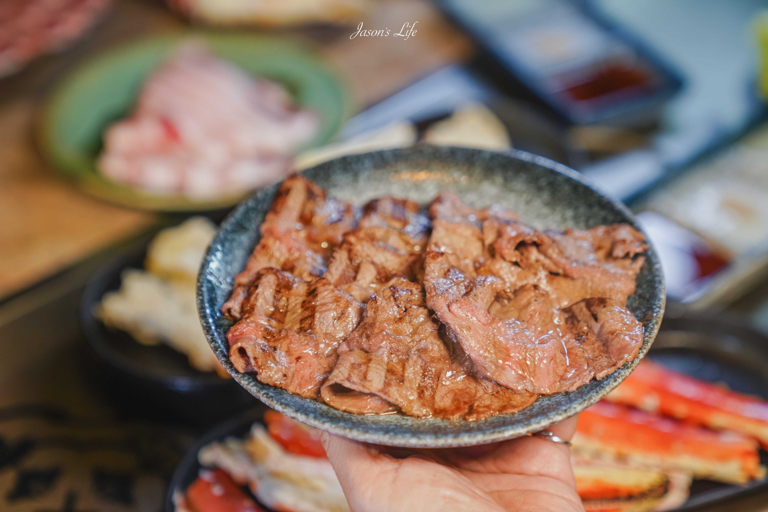 【台中西區｜美食】精誠壹山｜海鮮燒肉專門店。帝王蟹兩吃＋全程專人代烤的老宅燒肉、公司聚餐餐廳推薦（菜單/價格/訂位） @Jason's Life