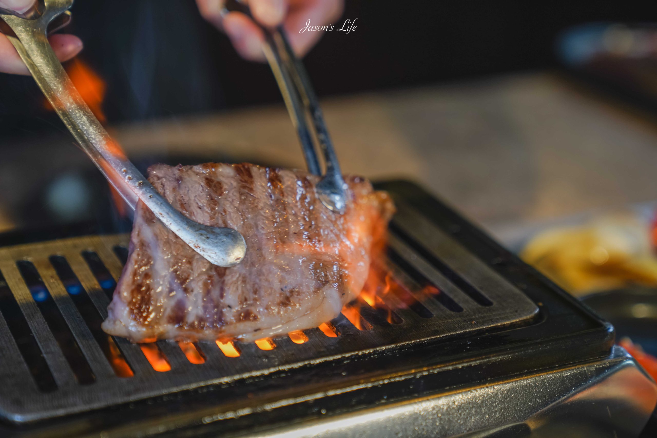 【台中西區|美食】精誠壹山|海鮮燒肉專門店。帝王蟹兩吃+全程專人代烤的老宅燒肉、公司聚餐餐廳推薦(菜單/價格/訂位) @Jason's Life 【台中西區|美食】精誠壹山|海鮮燒肉專門店。帝王蟹兩吃+全程專人代烤的老宅燒肉、公司聚餐餐廳推薦(菜單/價格/訂位) @Jason's Life