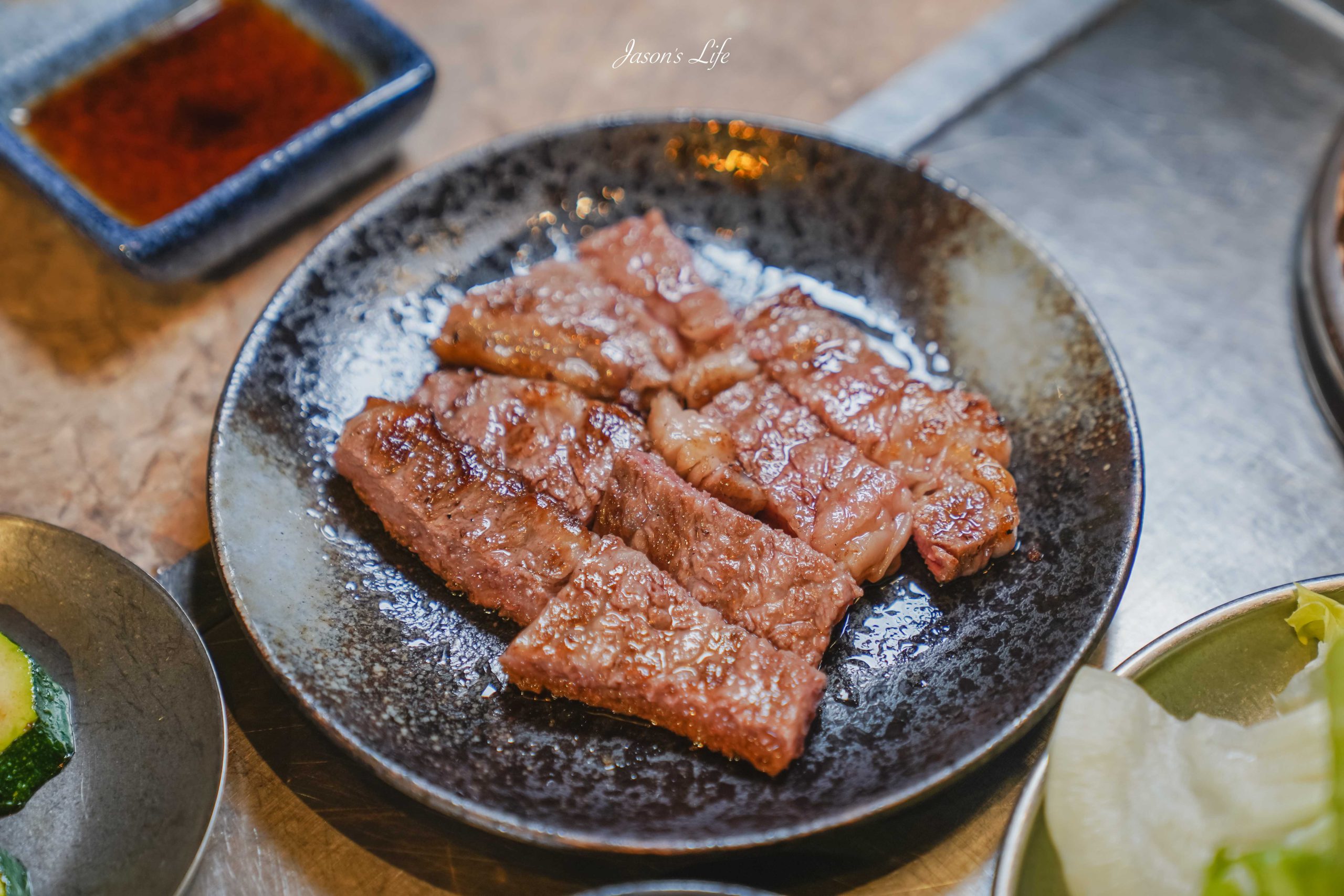 【台中西區｜美食】精誠壹山｜海鮮燒肉專門店。帝王蟹兩吃＋全程專人代烤的老宅燒肉、公司聚餐餐廳推薦（菜單/價格/訂位） @Jason's Life
