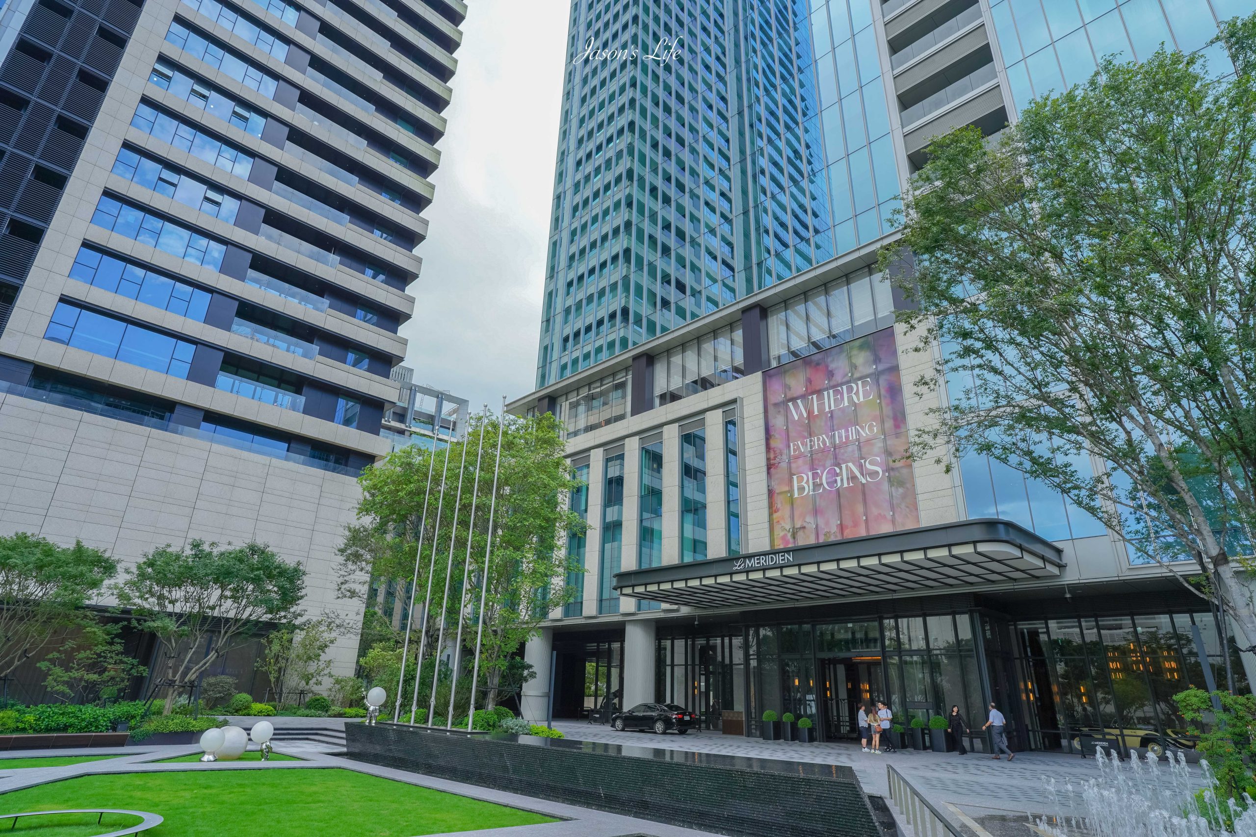 【新北板橋｜住宿】板橋住宿推薦｜台北板橋馥華艾美酒店Le M&eacute;ridien Taipei Banqiao開箱！18樓星空酒吧LUMI Bar、高空溫水泳池、花漾自助早餐全記錄 @Jason's Life