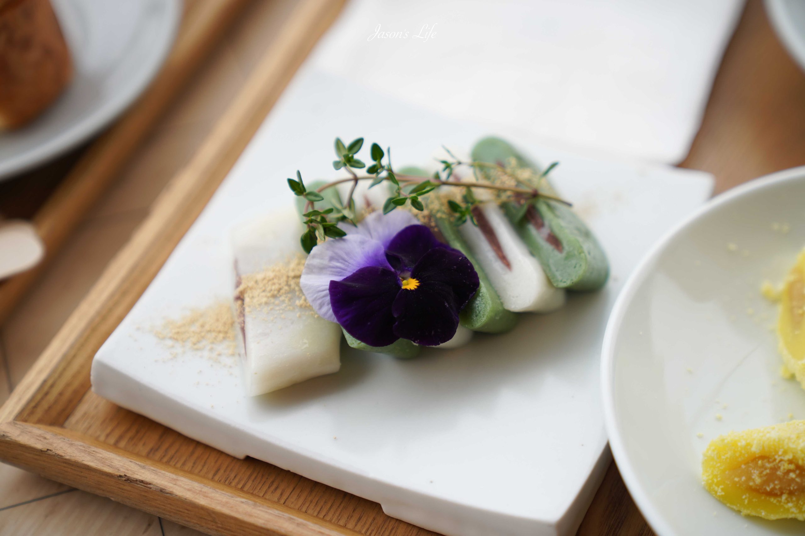 【韓國首爾｜美食】恩平韓屋村咖啡廳｜1人1杯 1인1잔：眺望北漢山與韓屋屋頂海的六層樓景觀咖啡廳，菜單價格、交通、韓式甜點全攻略 @Jason's Life