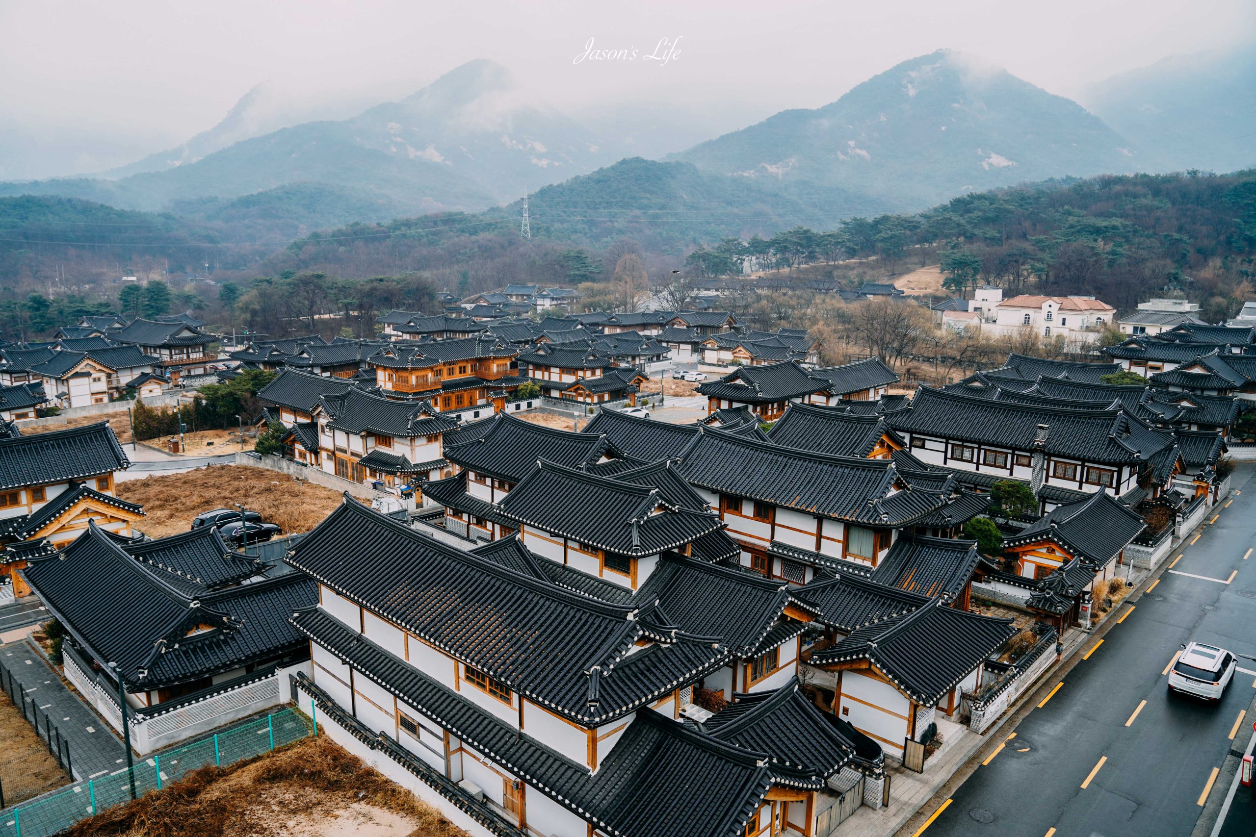【韓國首爾｜美食】恩平韓屋村咖啡廳｜1人1杯 1인1잔：眺望北漢山與韓屋屋頂海的六層樓景觀咖啡廳，菜單價格、交通、韓式甜點全攻略 @Jason's Life