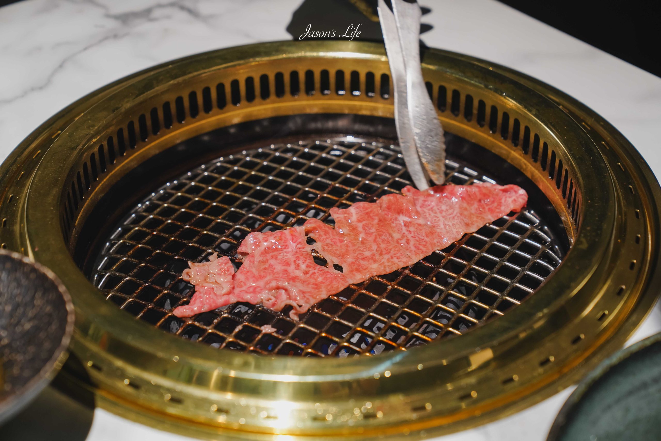 【台中西屯｜美食】侍老井 精品和牛燒肉會所。上席盛合雙人套餐開箱｜A5和牛+侍肉師全程代烤(含菜單價格、訂位資訊) @Jason's Life