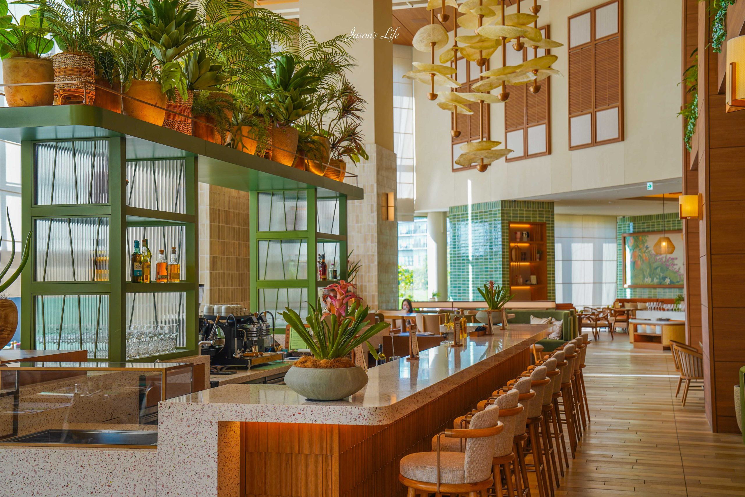 【宮古島｜住宿】宮古島飯店推薦｜Canopy by Hilton 宮古島希爾頓嘉悅里：King Deluxe Suite 特大床豪華套房開箱、12 樓無邊際泳池、早餐與隔壁 Yard miyakojima 商場全攻略 @Jason's Life