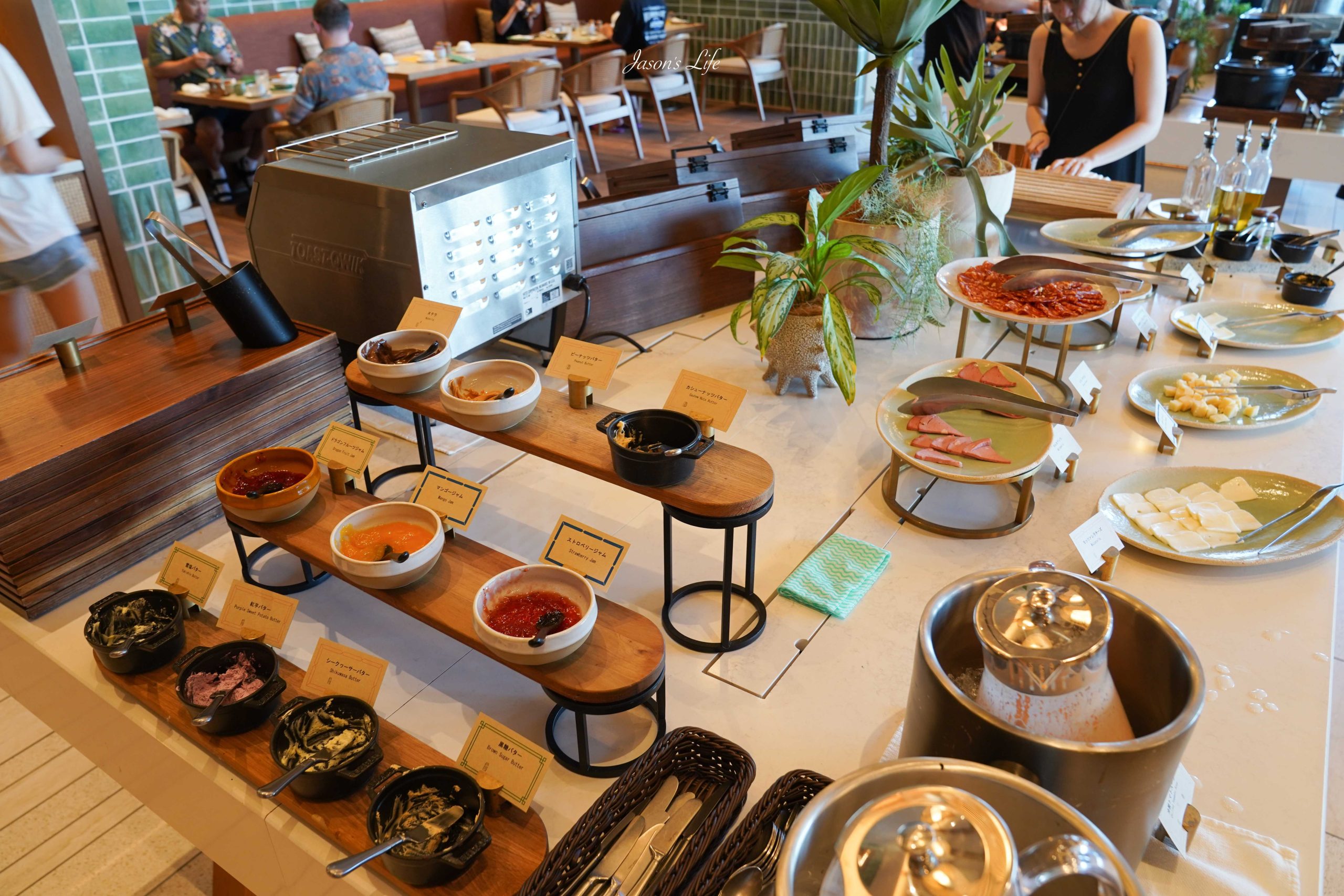 【宮古島｜住宿】宮古島飯店推薦｜Canopy by Hilton 宮古島希爾頓嘉悅里：King Deluxe Suite 特大床豪華套房開箱、12 樓無邊際泳池、早餐與隔壁 Yard miyakojima 商場全攻略 @Jason's Life
