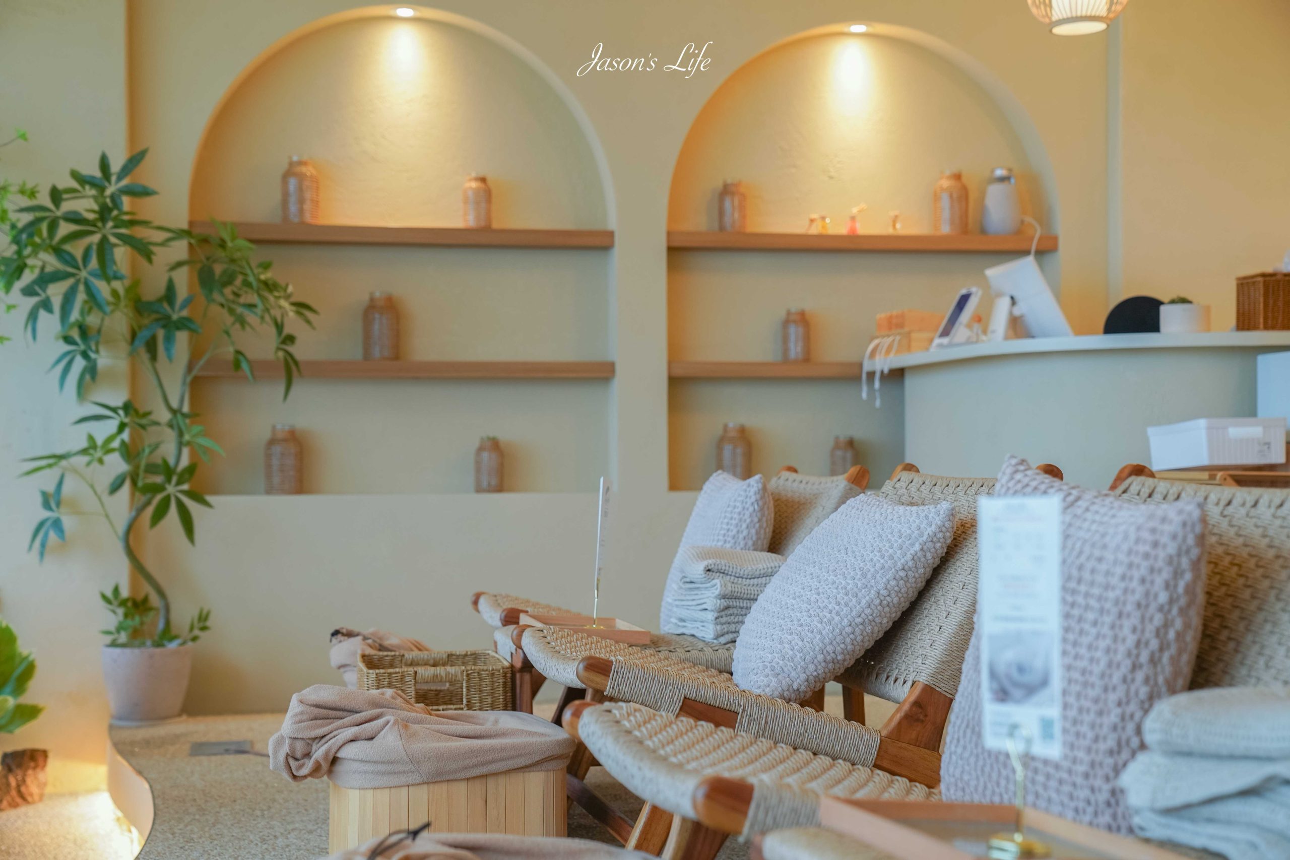 【韓國釜山｜景點】UBUD in Gwangan 우부드 인 광안。8 樓正對廣安大橋的海景足療 Wellness Lounge，A 方案 40 分鐘洗足&rarr;蒸氣蒸腳體驗流程、2026 價目表、預約 @Jason's Life
