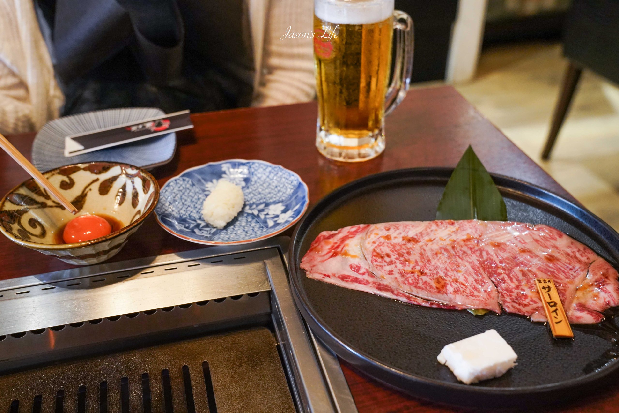 【宮古島｜美食】宮古牛燒肉玉城：每月整頭買進「幻之和牛」宮古牛，沙朗壽喜燒、稀有部位五拼(2026 菜單價格・訂位攻略) @Jason's Life