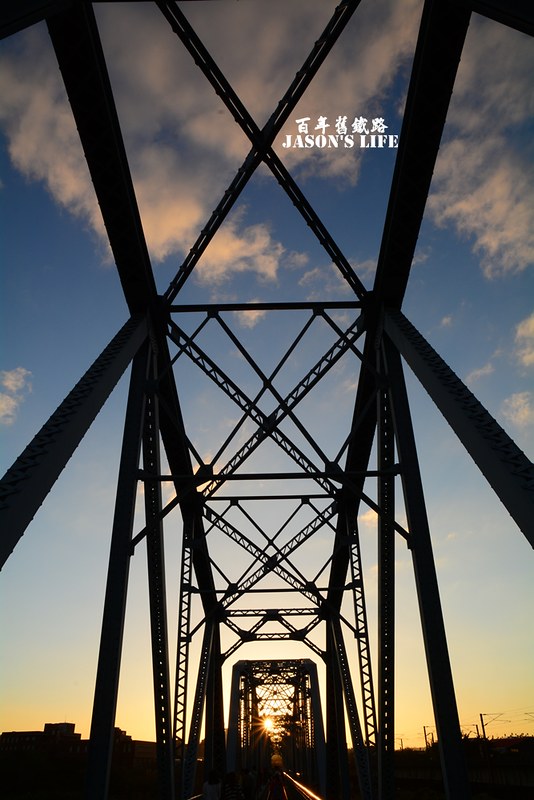 【高雄│景點】站在百年歷史的平行線上。百年舊鐵橋天空步道 @Jason&#039;s Life