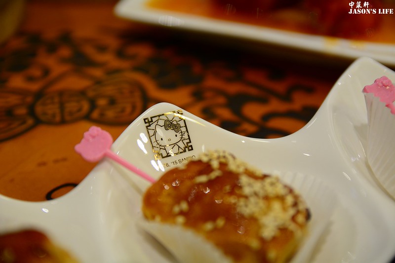 【香港│美食】香港必吃，香港第一間三麗鷗授權，Hello Kitty進駐茶餐廳，怎麼捨得吃下肚。中菜軒 @Jason&#039;s Life