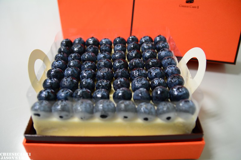 【團購│美食】蛋糕界的愛馬仕，滿滿的美利堅藍莓濃郁的乳酪，奢侈的享受，還贈送精美刀鏟。cheeseCake 1 @Jason&#039;s Life