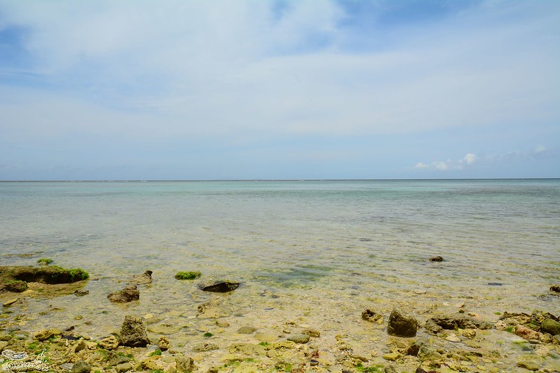 【沖繩｜景點】沖繩新興景點，絕美的鬼斧神工海景，兩岸峭壁縫隙海天一線美景。備瀨一線天 @Jason&#039;s Life