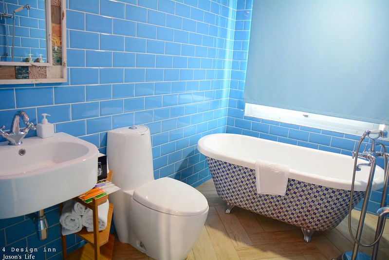【台南北區｜住宿】台南設計主題住宿推薦，每間房間都有獨特的風格，純白夢幻房型，浴室超大，每間都有浴缸可泡澡。4 Design inn @Jason&#039;s Life