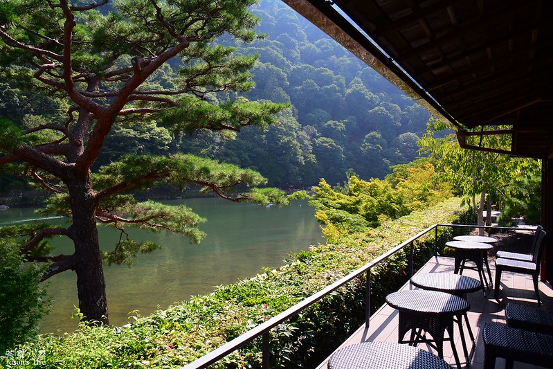 【日本京都│美食】建議提早預約，嵐山下午茶推薦，面著保津峽悠閒用餐，偶爾奢侈享受一下。茶寮 八翠(Cafe Hassui) @Jason&#039;s Life