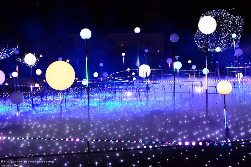 【日本東京｜景點】日本六本木聖誕燈飾，100顆星球伴隨煙霧演譯宇宙浩瀚之美。東京中城Tokyo Midtown Christmas @Jason&#039;s Life
