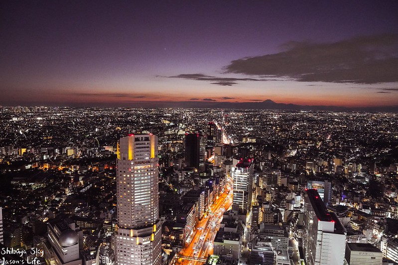 【日本東京｜景點】Shibuya Sky。澀谷最新戶外露天觀景台，從230公尺高空360度鳥瞰東京夜景，東京鐵塔、晴空塔盡收眼底，天氣好可以看得到富士山喔 @Jason&#039;s Life